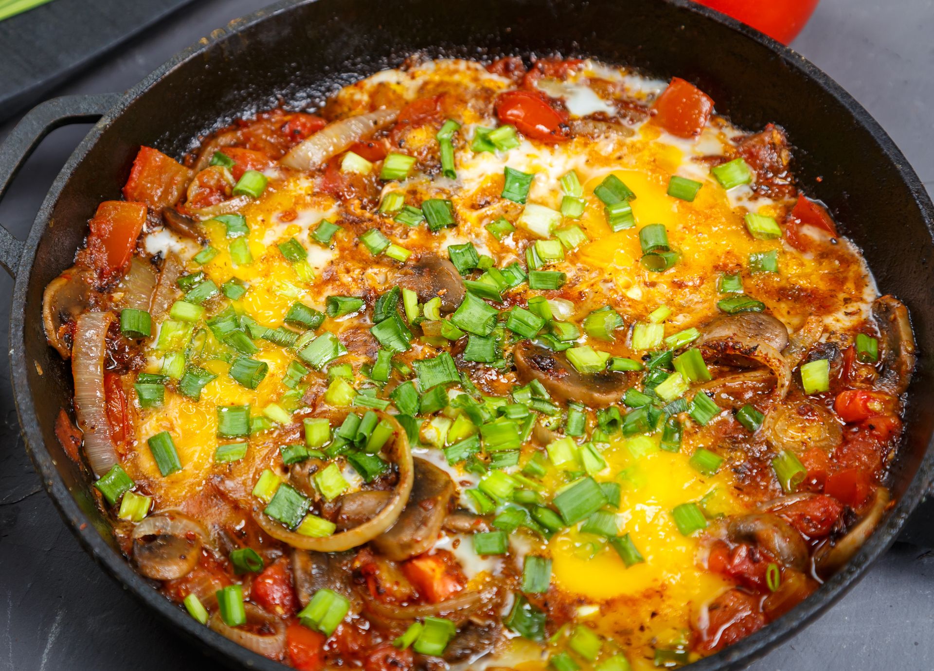 Do tureckiego śniadania dorzucam jeden dodatek. Smakuje intensywniej