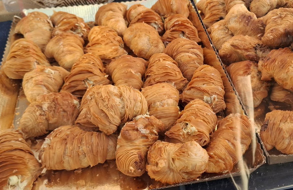 Wyglądają jak małe homary, a Włosi przegryzają je do espresso. Polacy prawie nie znają