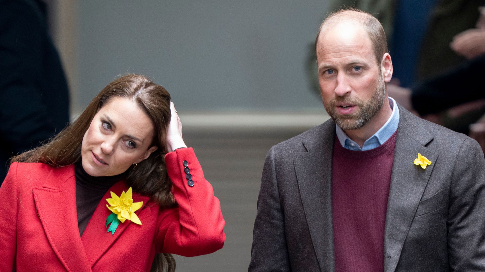 Pisarz ujawnił, jak NAPRAWDĘ wygląda małżeństwo Kate i Williama. Napomknął o AWANTURACH: "Przedmioty fruwają w powietrzu"