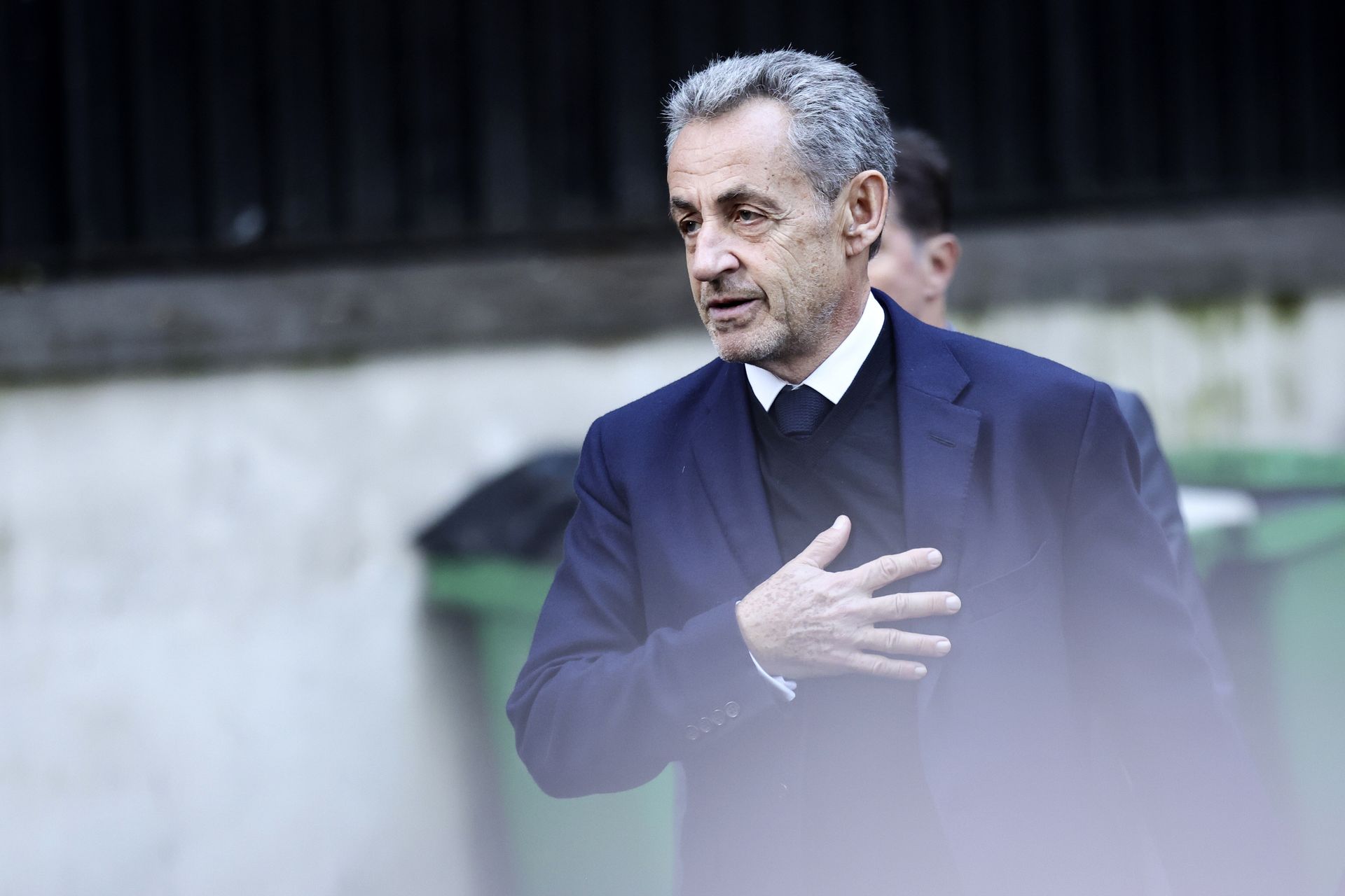 Sarkozy już w więzieniu. Pierwsza taka sytuacja w historii