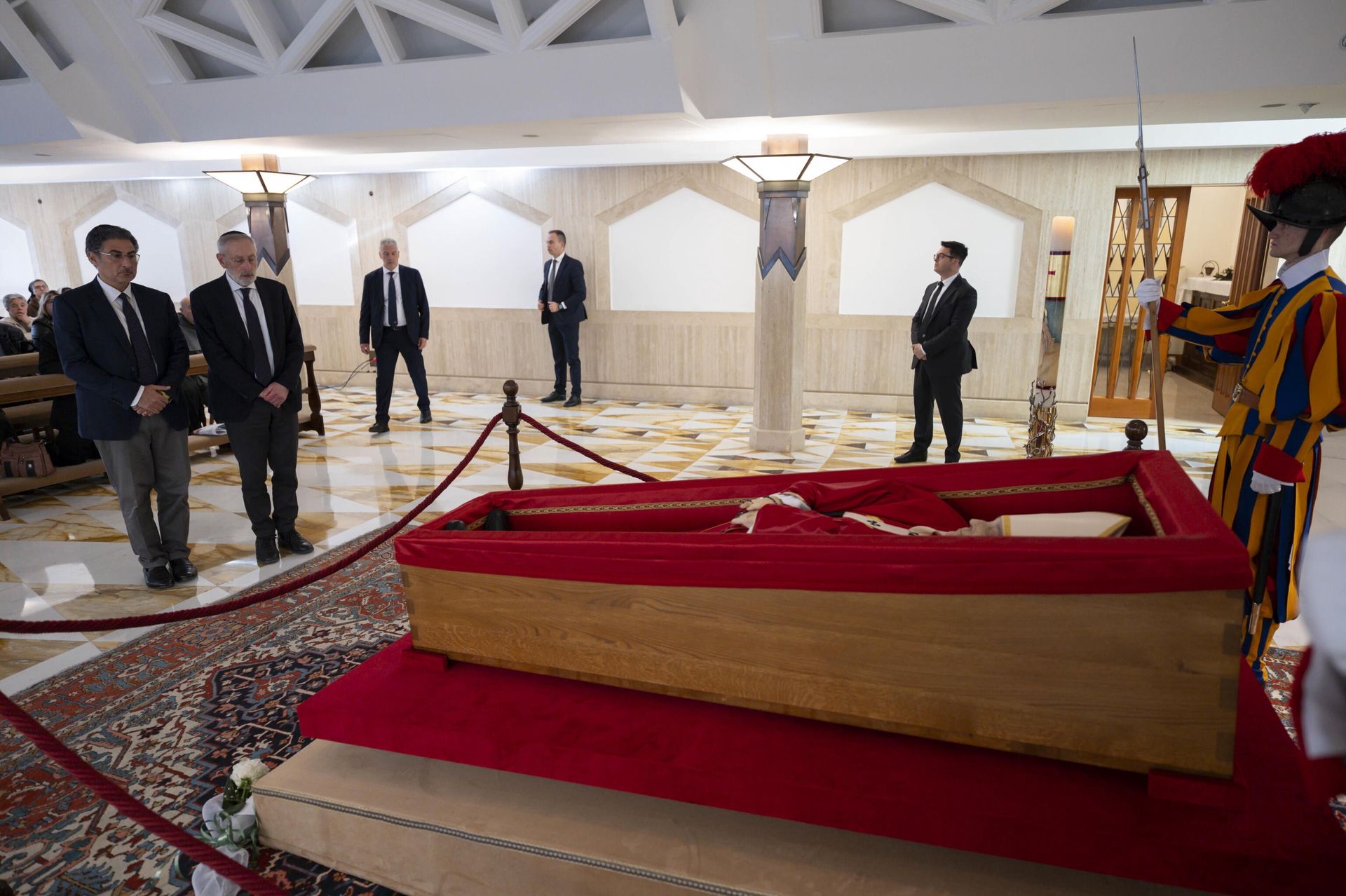 Możliwa data konklawe. Media piszą o szansach Polaka