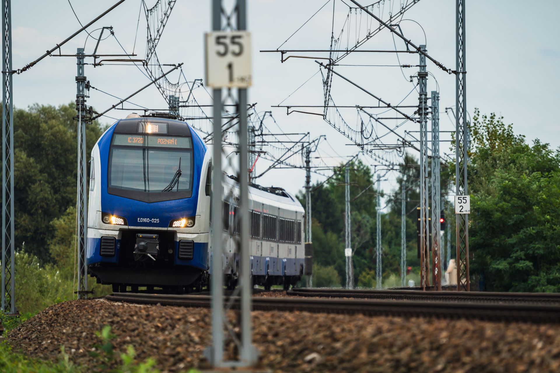 14 pociągów stanie na godzinę. PKP Intercity wyjaśnia, dlaczego