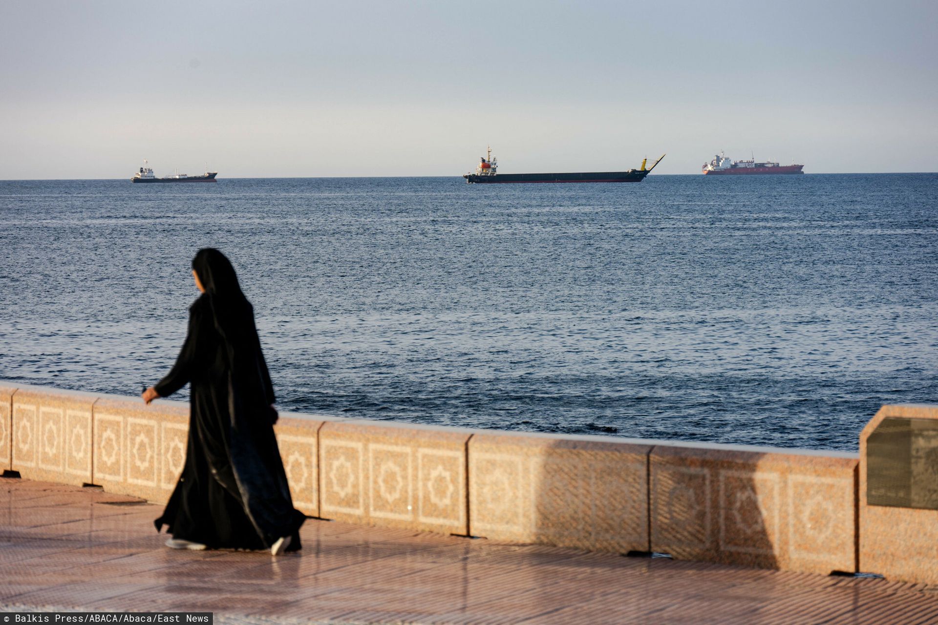 Ormuz otwarty. Konwój płynie przez cieśninę