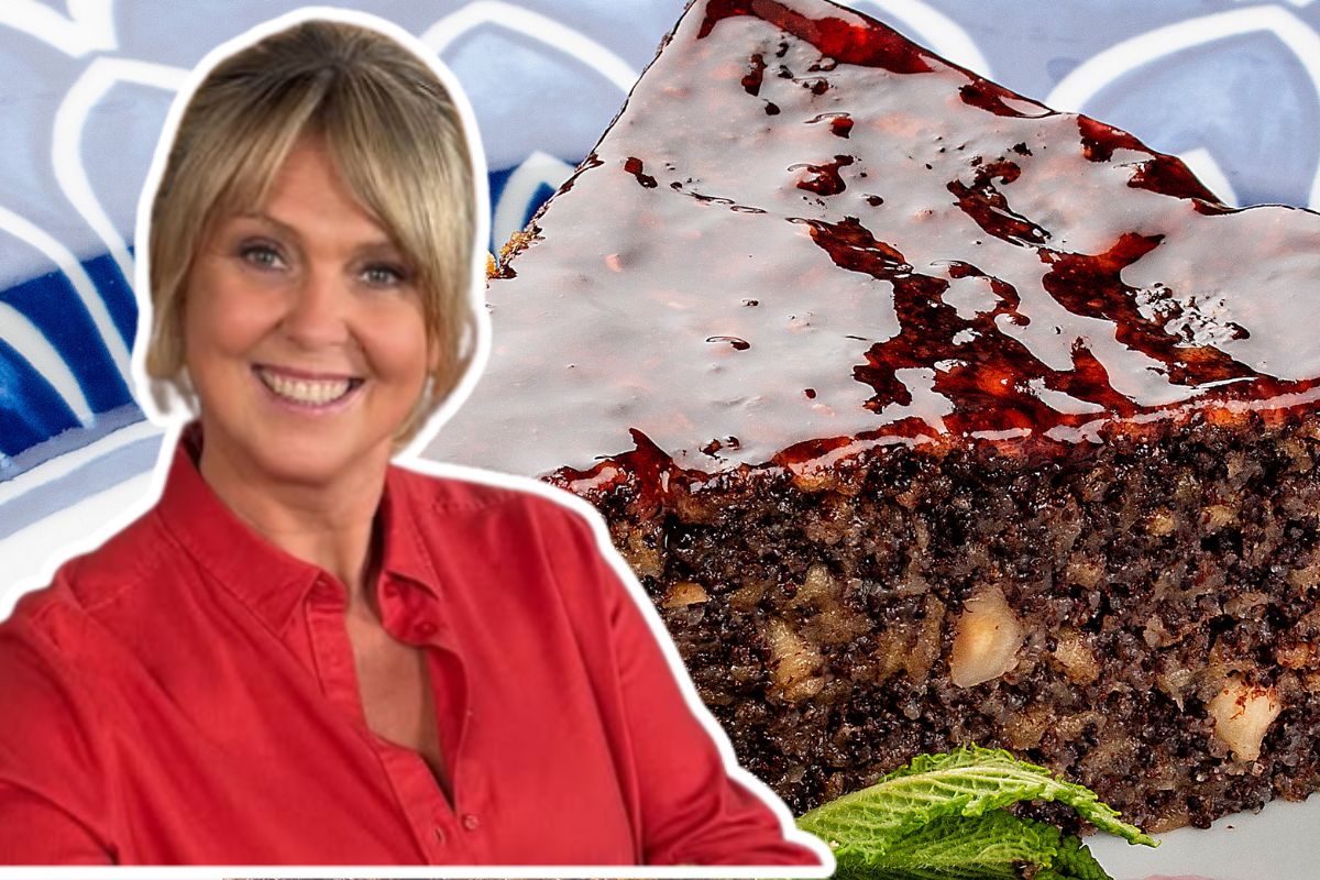 Wachowicz dorzuca do makowca. Wychodzi wilgotny i mięciutki jak chmurka