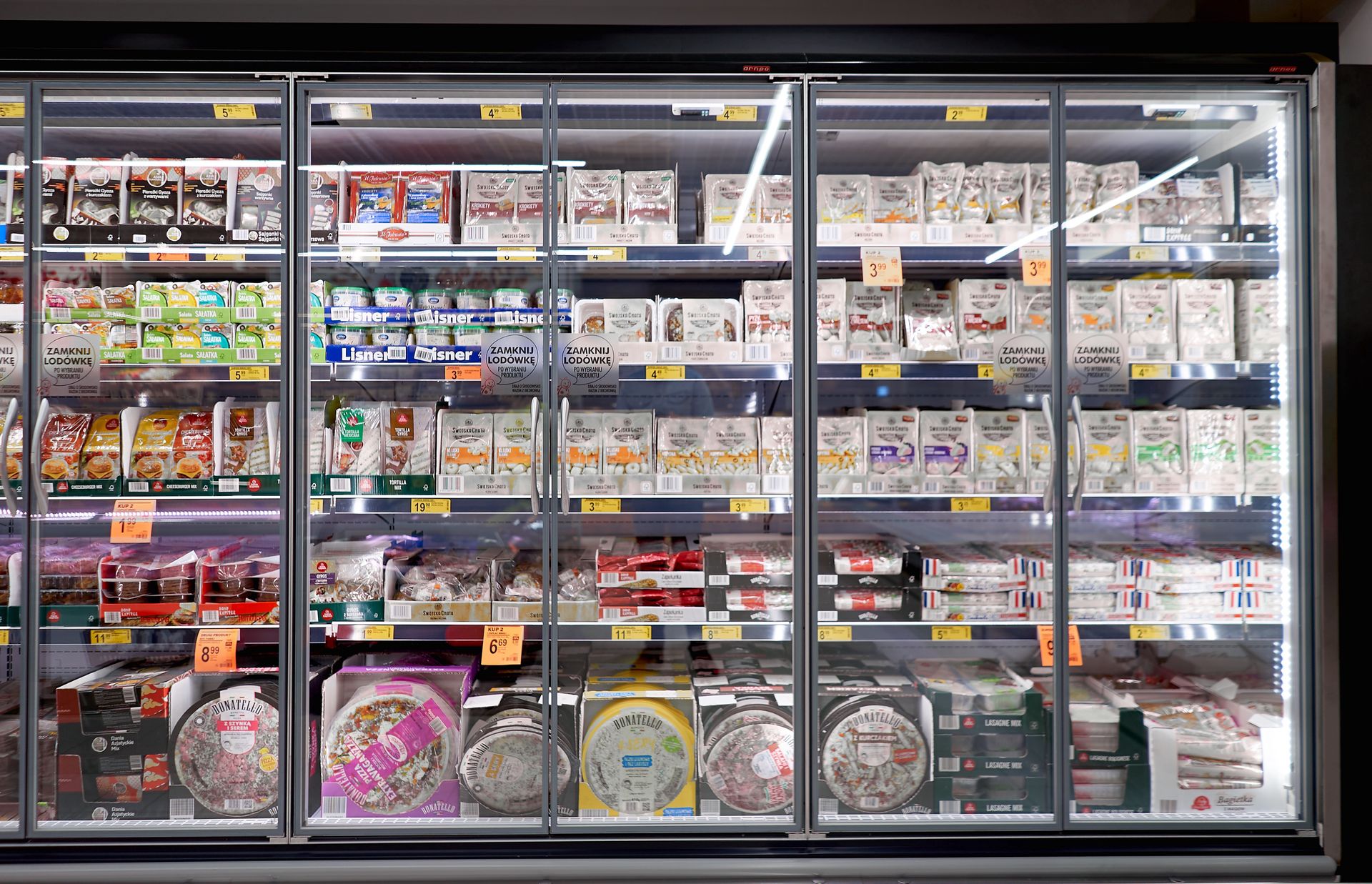 Hit półek z nabiałem. Dietetyk wskazuje na pułapki