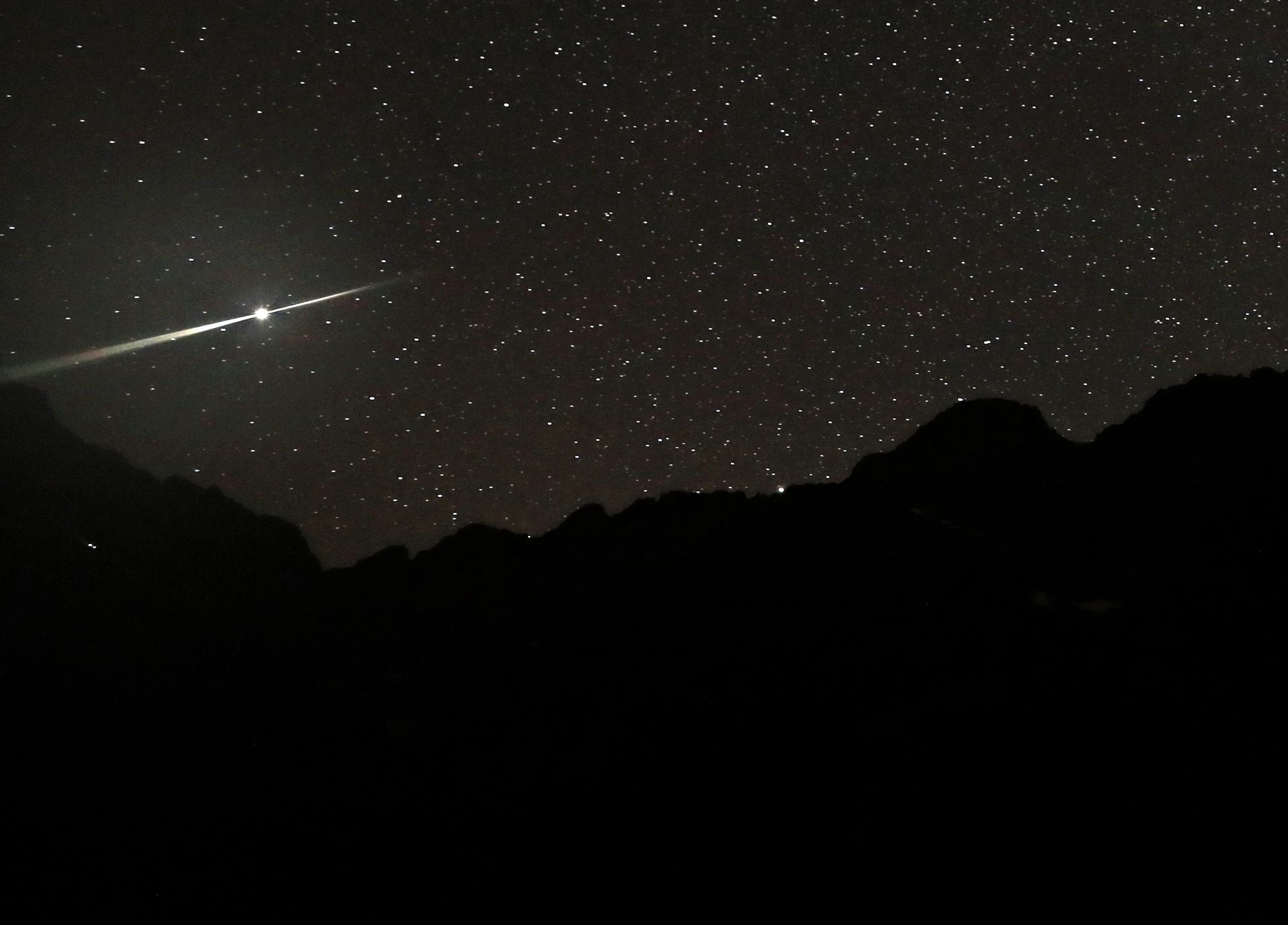 W nocy patrz w niebo. Rój już widoczny