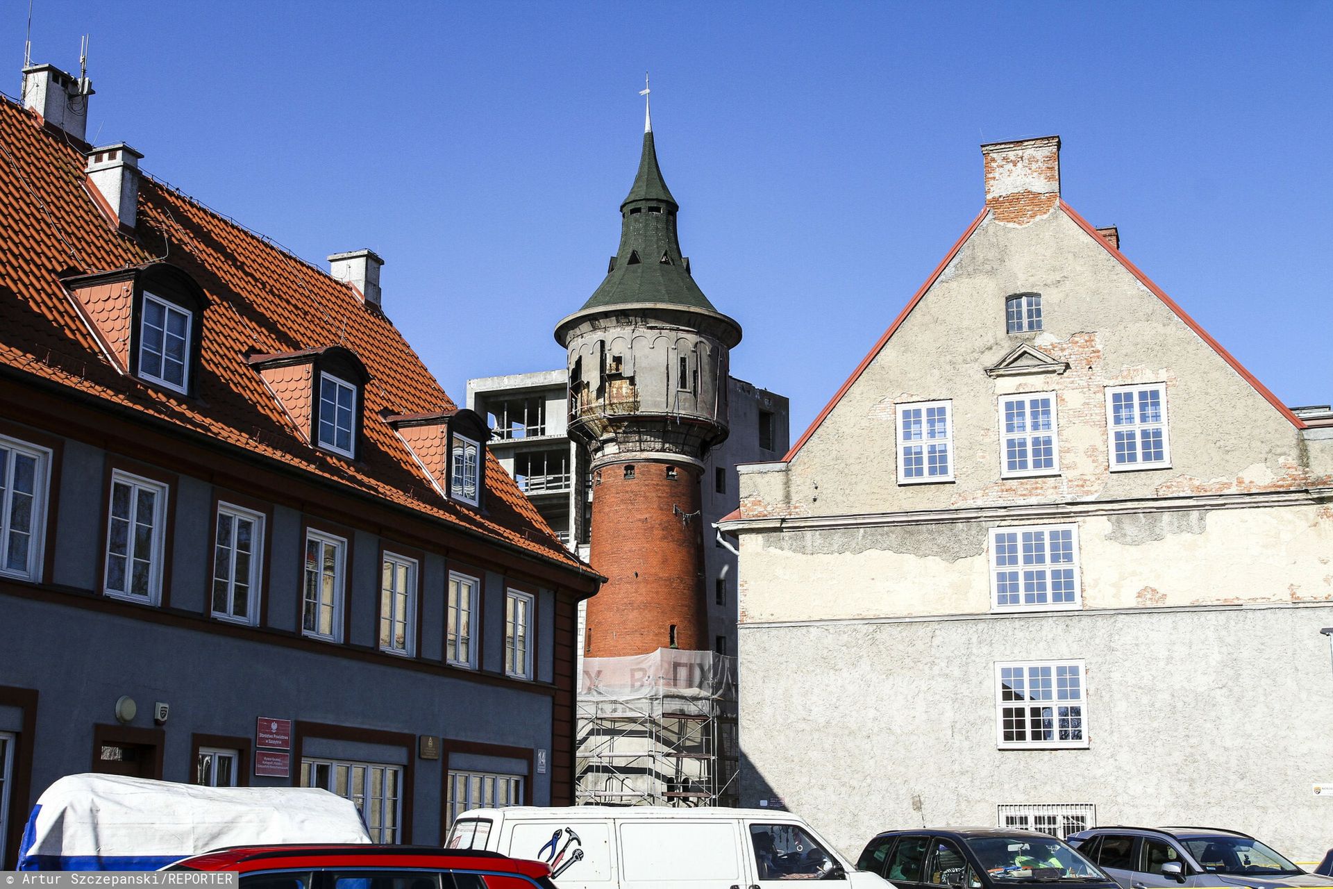 Tyle pochłonie remont wieży sprzedanej za złotówkę. Oto szczegóły