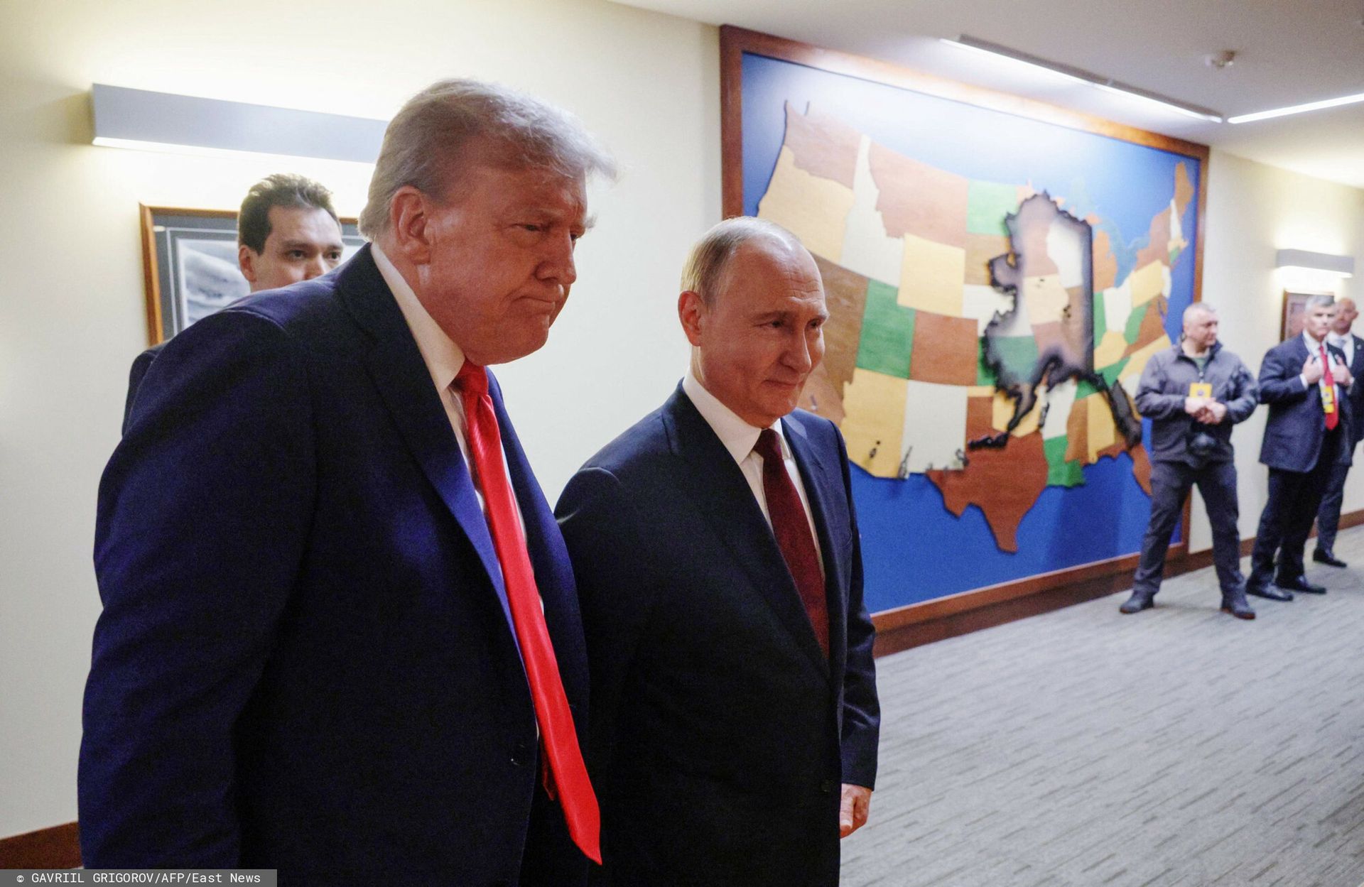 Po rozmowach Trump-Putin. "Nad Ukrainą powoli zbierają się czarne chmury"