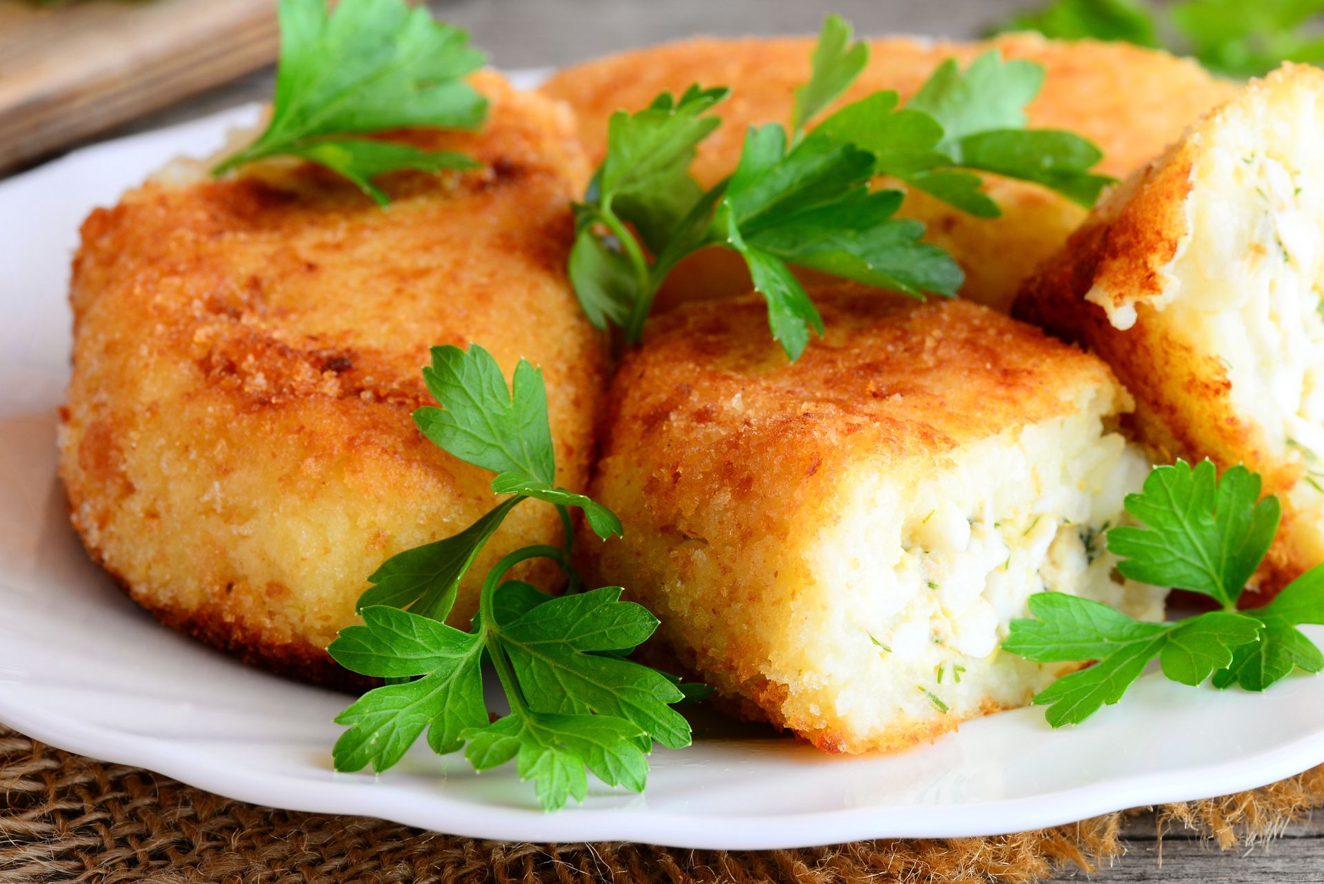 Takie kotlety były piątkowym hitem lata temu, a dziś zapomniane. Dzieci ustawiają się po nie w kolejce