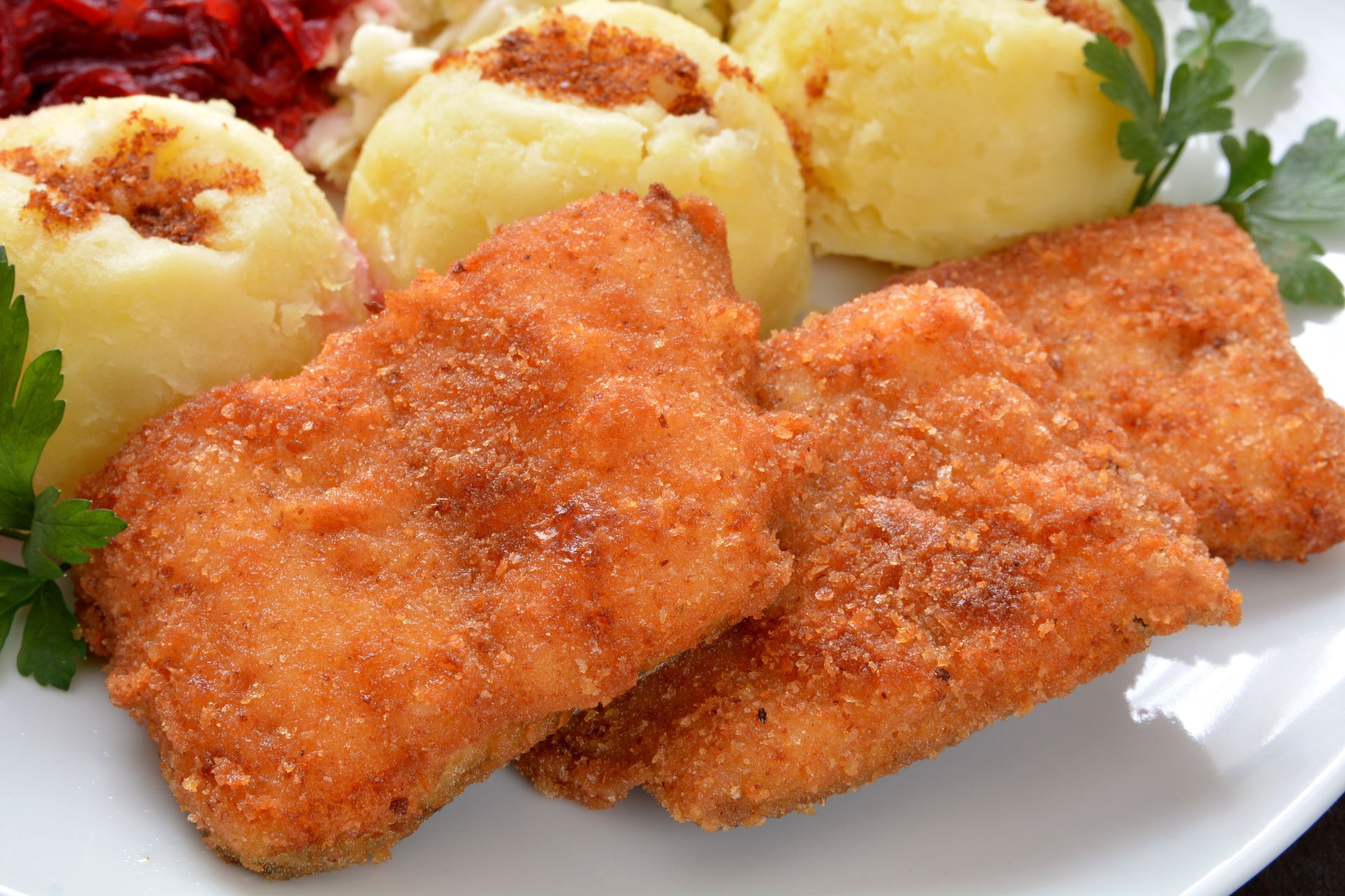 Wrzuć na patelnię podczas smażenia ryby. W domu nie będzie się unosił przykry zapach