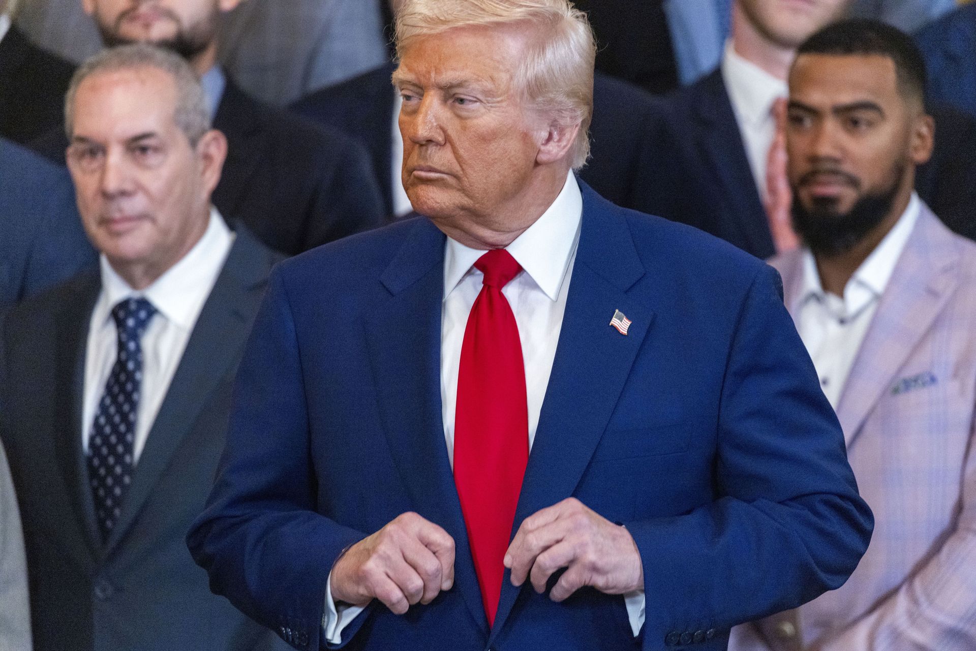 "Niedorzeczne cła". Trump uderza w Chiny i ponawia ultimatum