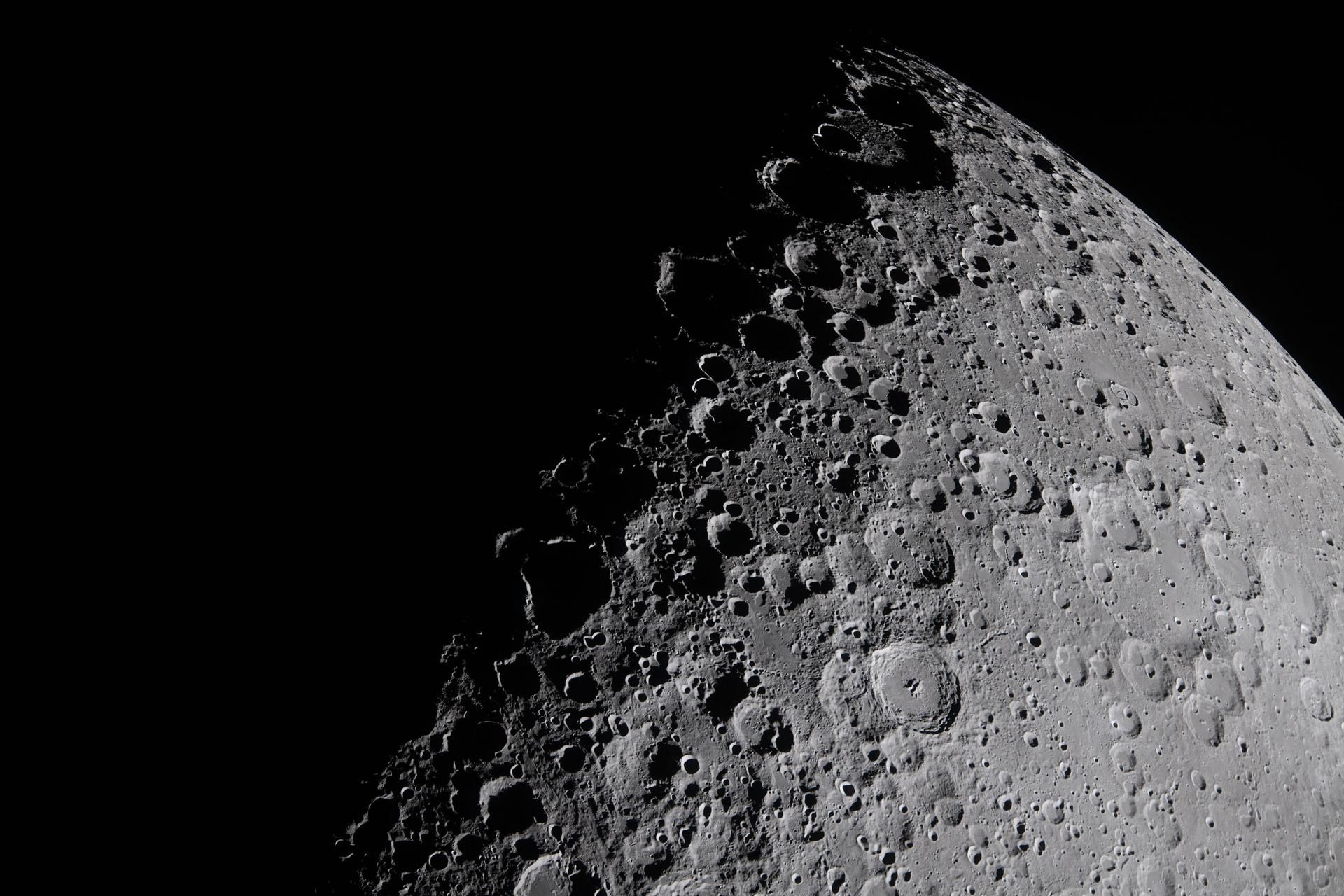 NASA inwestuje w wydobycie helu-3. Interlune z kontraktem na sprzęt
