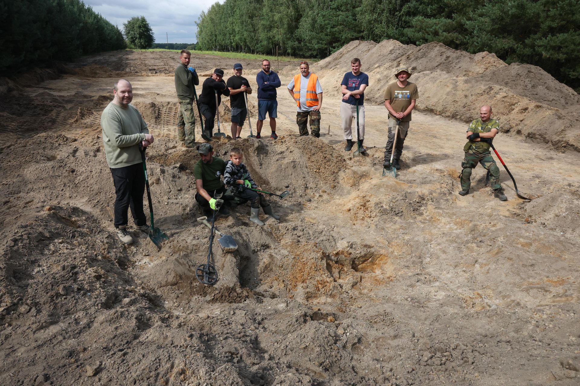 Bombowiec "Łoś" zestrzelono w 1939 roku. Niezwykłe odkrycie w Walewicach