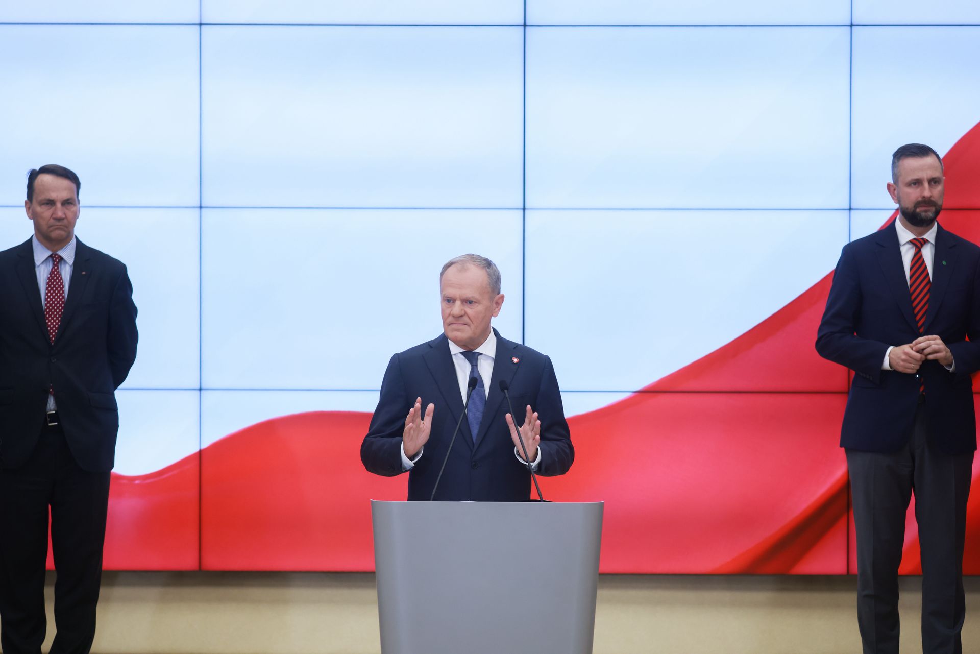 Polacy wskazali faworyta w polityce zagranicznej. Wyniki sondażu