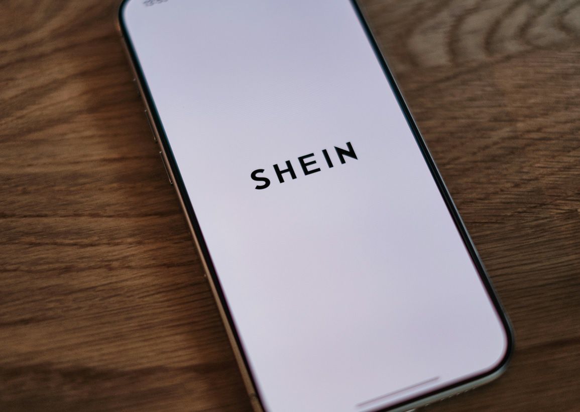 Lalki erotyczne na Shein. Komisja Europejska wszczyna postępowanie