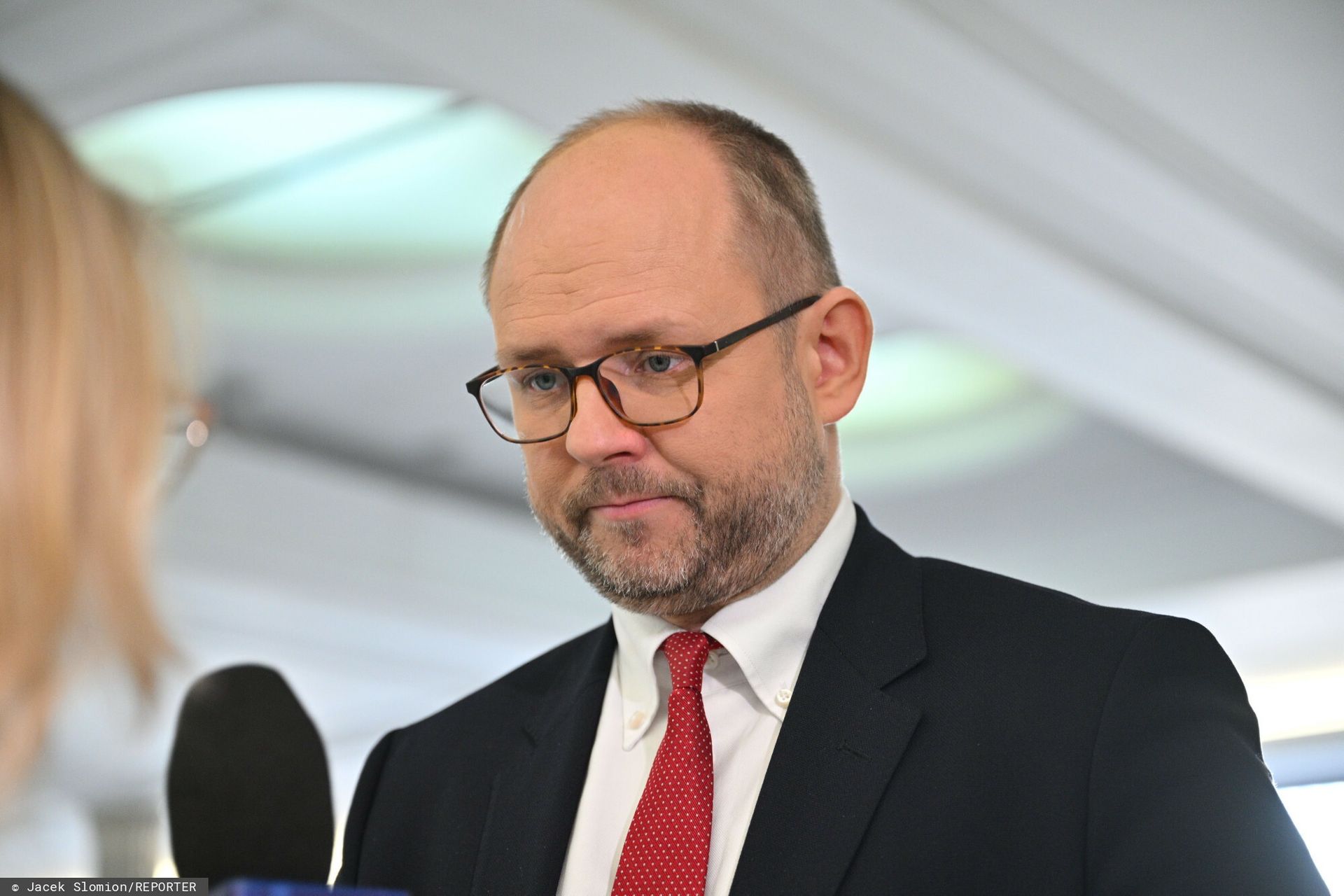 Człowiek Nawrockiego zabiera głos po odesłaniu orderu