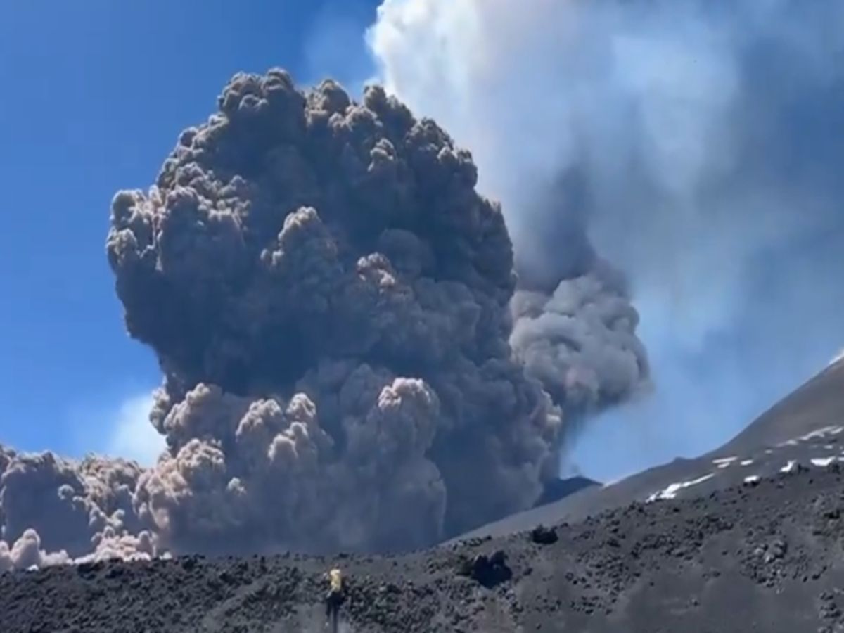 Nadajniki radiowe HAARP mogły spowodować wybuch Etny? Demagog wyjaśnia
