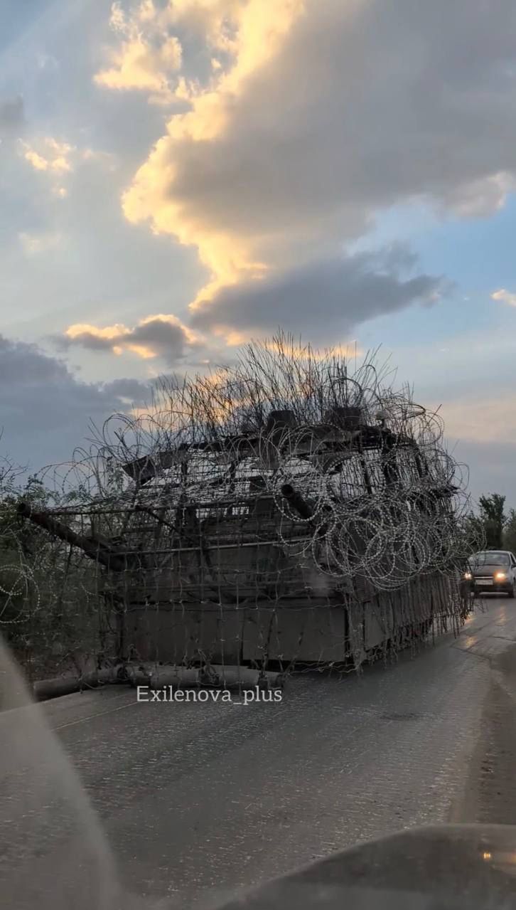 "Pancerny krzak" Rosjan. Tym atakują Ukraińców