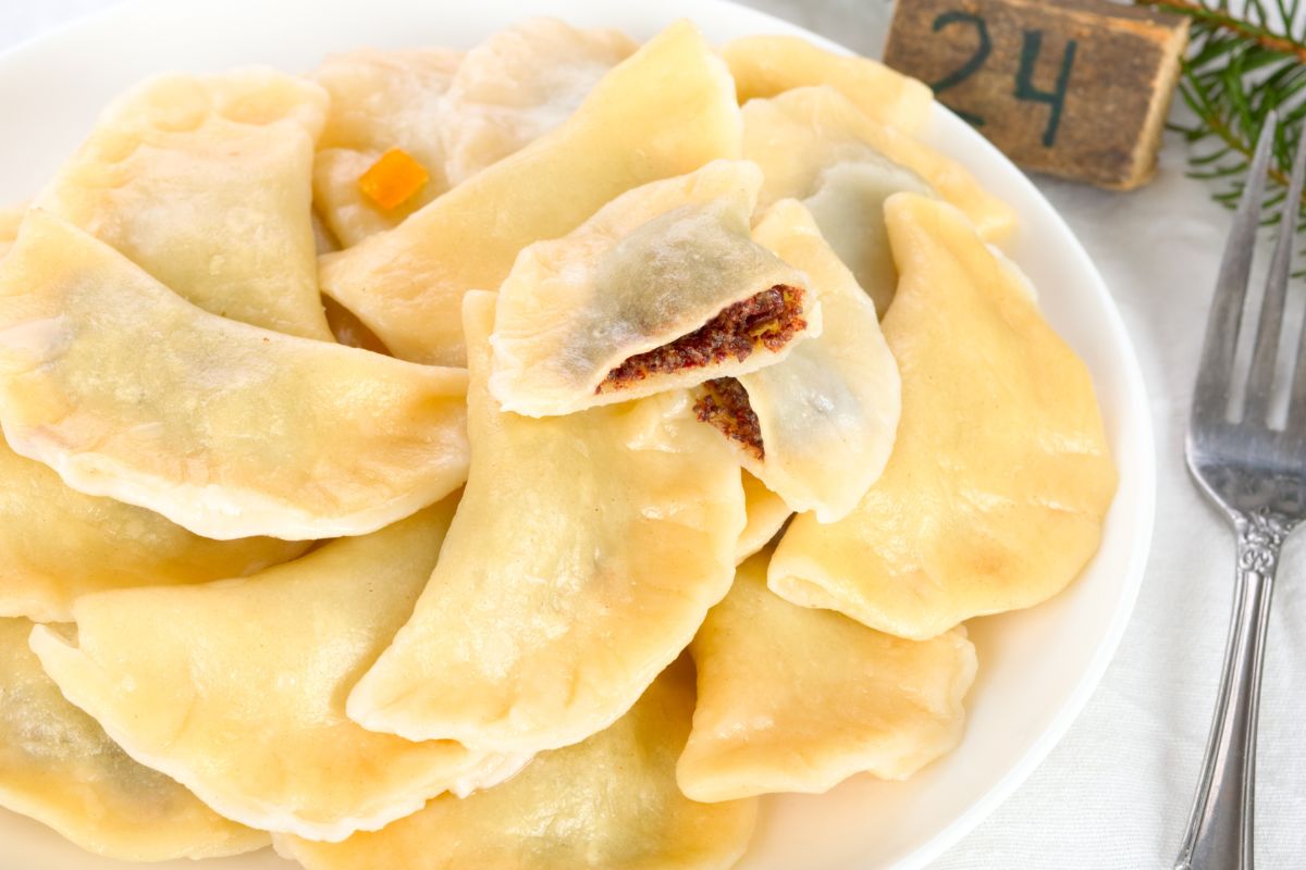 Ani makowiec, ani kutia. Babcia nadziewa tak pierogi i wszyscy się zajadają