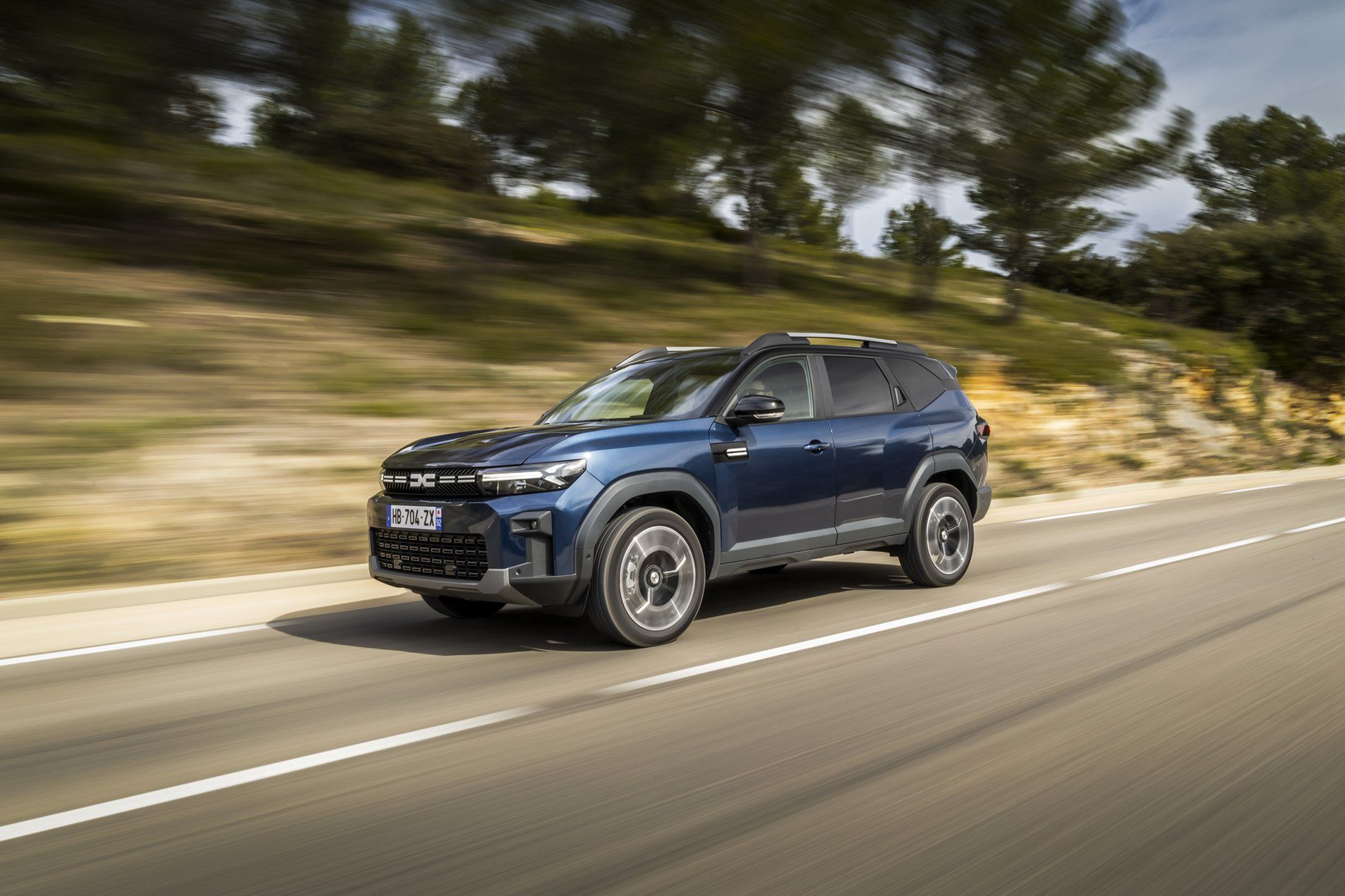 Dacia Bigster z zupełnie nowym napędem. Tak dobrej oferty nie ma konkurencja
