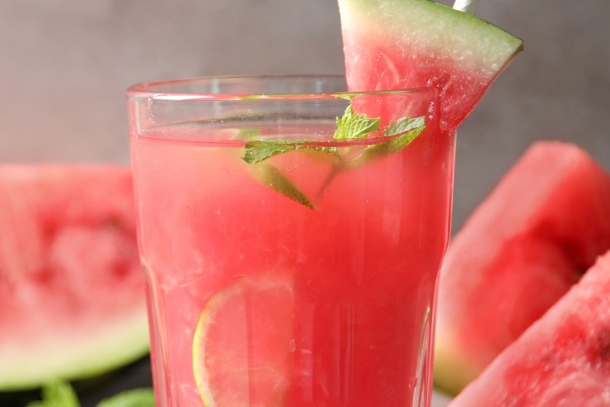 Z 3 prostych składników robię oczyszczający napój. Doskonale orzeźwia w gorące dni