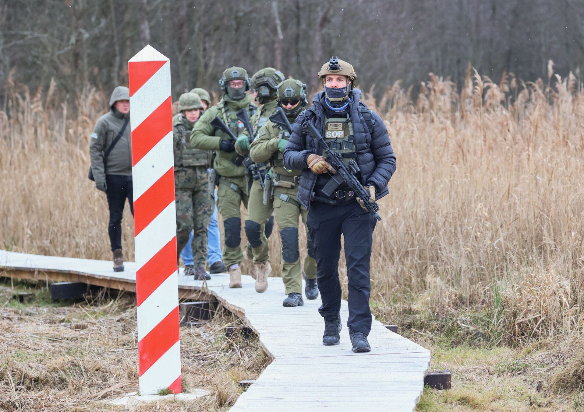 Funkcjonariusze Straży Granicznej powiązani z handlem ludźmi
