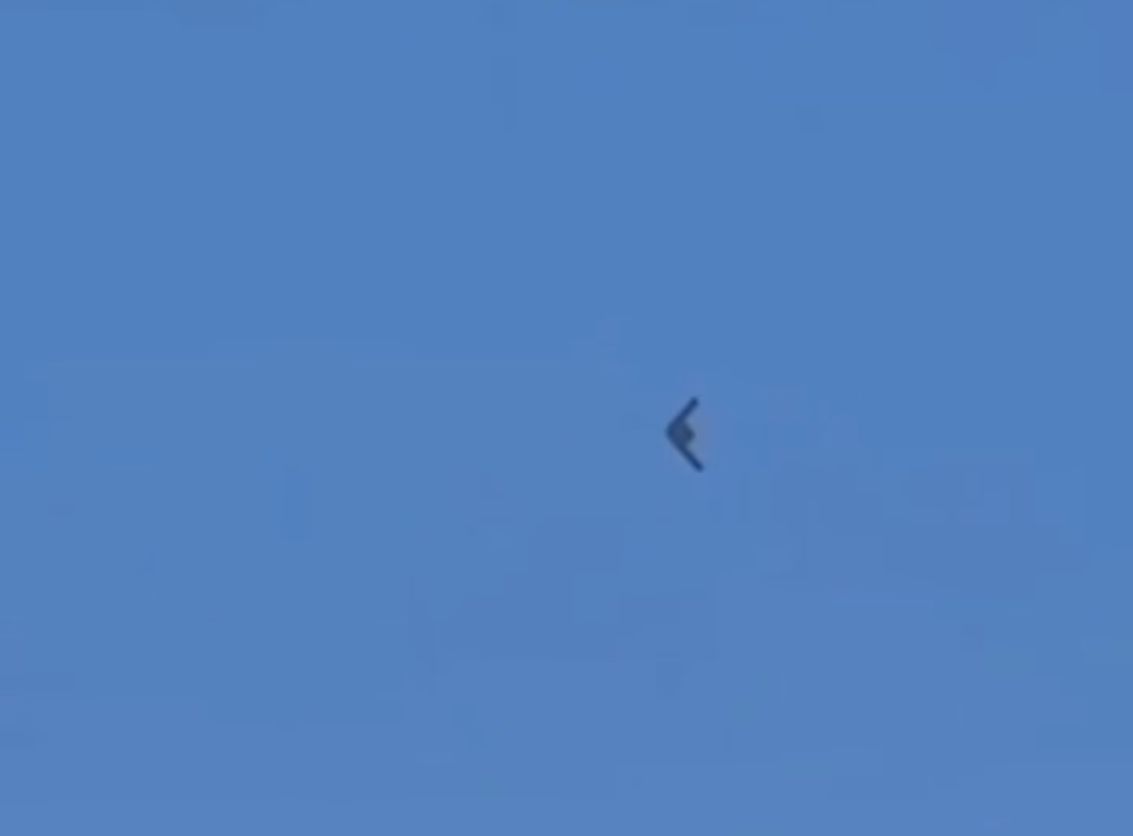 Tajemniczy dron lata nad Libanem i Izraelem. Przypomina wyglądem B-2