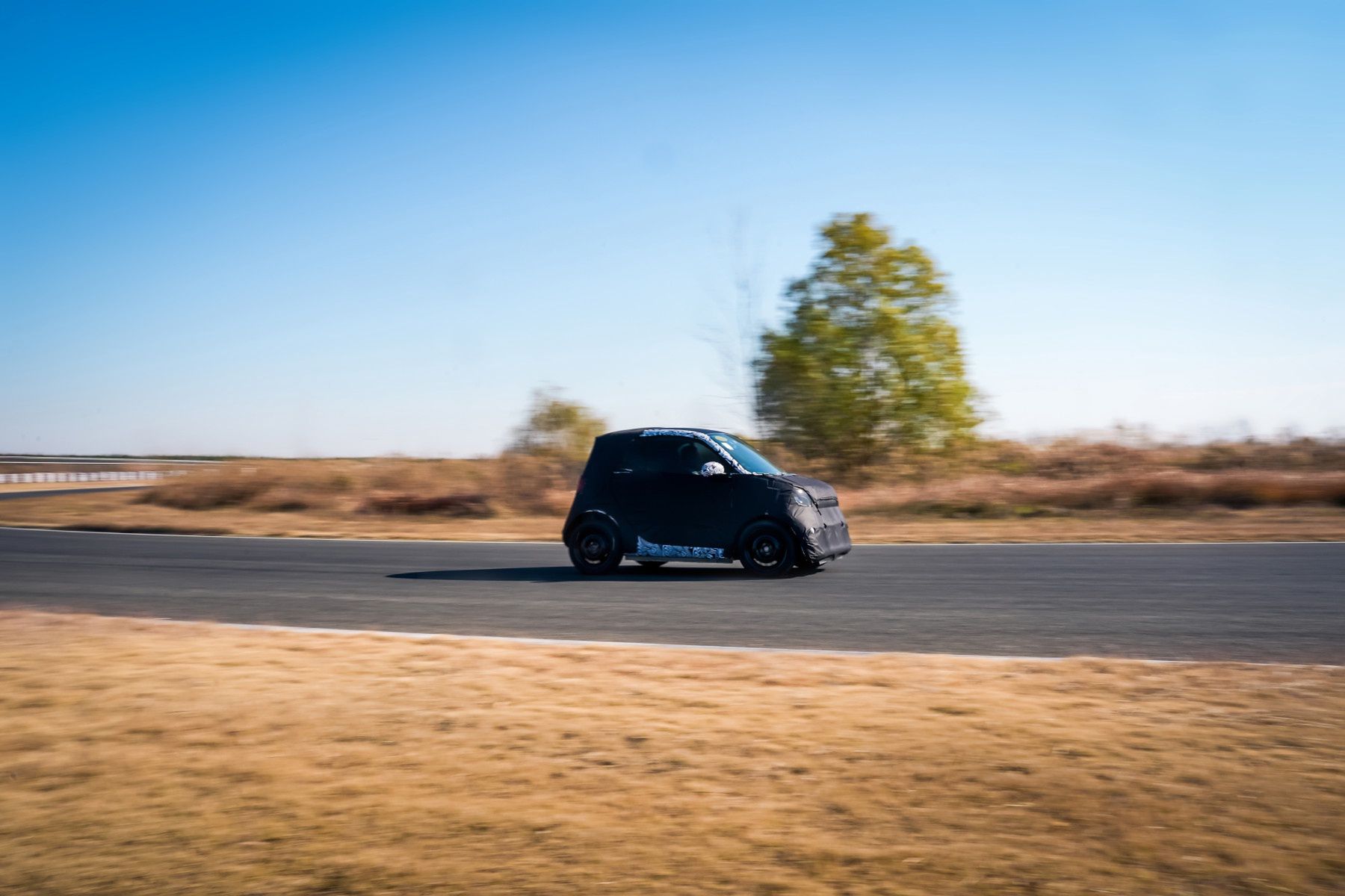 Smart wróci w formie, jaką wszyscy znamy. realizowane są testy nowego modelu