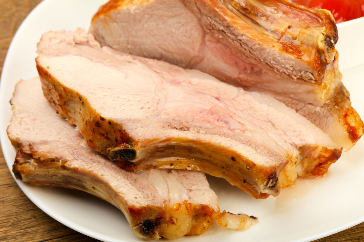 Wrzucam do airfryera i piekę. Boczek wychodzi jak marzenie