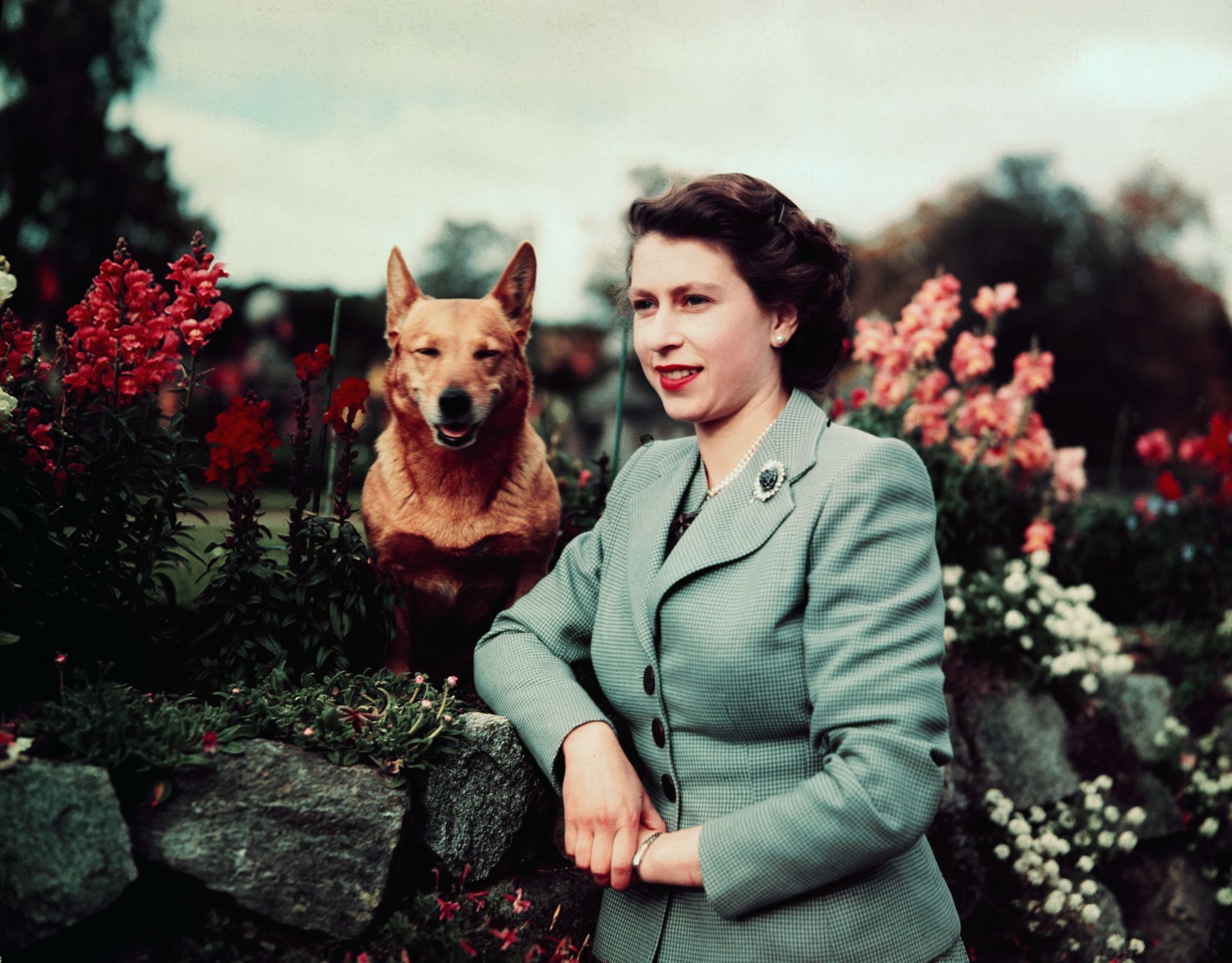 Służba Koronie była najważniejsza. Jak Elżbieta II przeprowadziła monarchię do XXI wieku