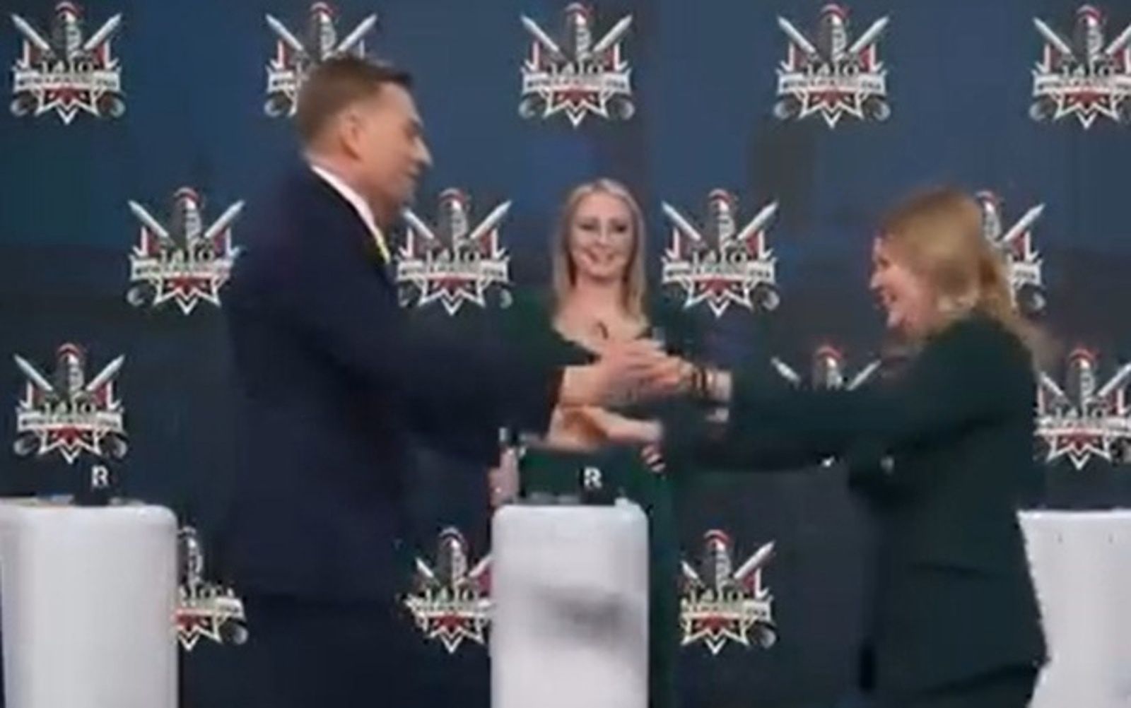 Niecodzienne sceny w TV Republika. Poseł Polski 2050 zatańczył z posłanką PiS