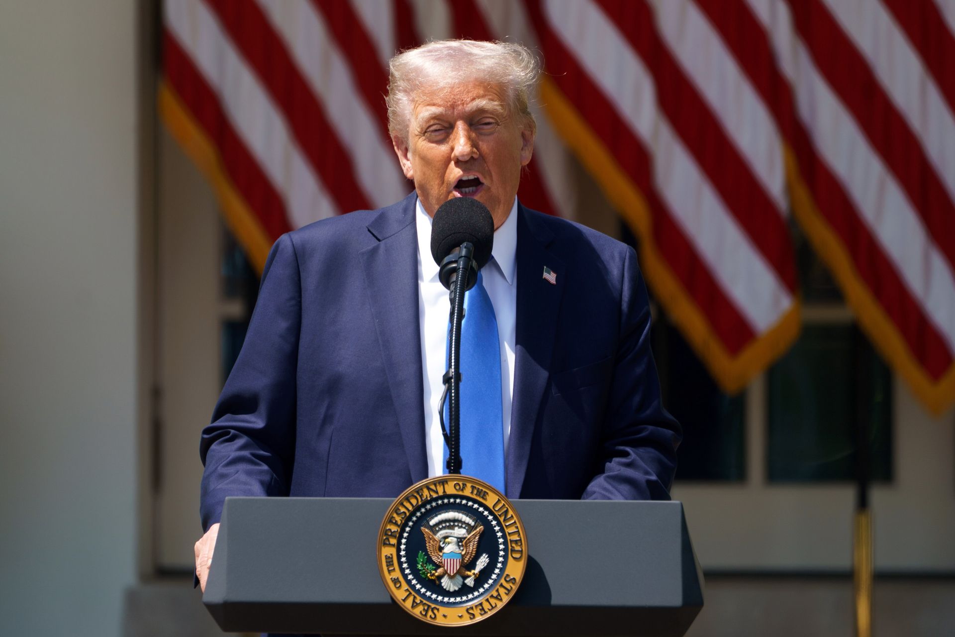 Trump uderza w Iran. "Wstrzymać wszelkie zakupy"