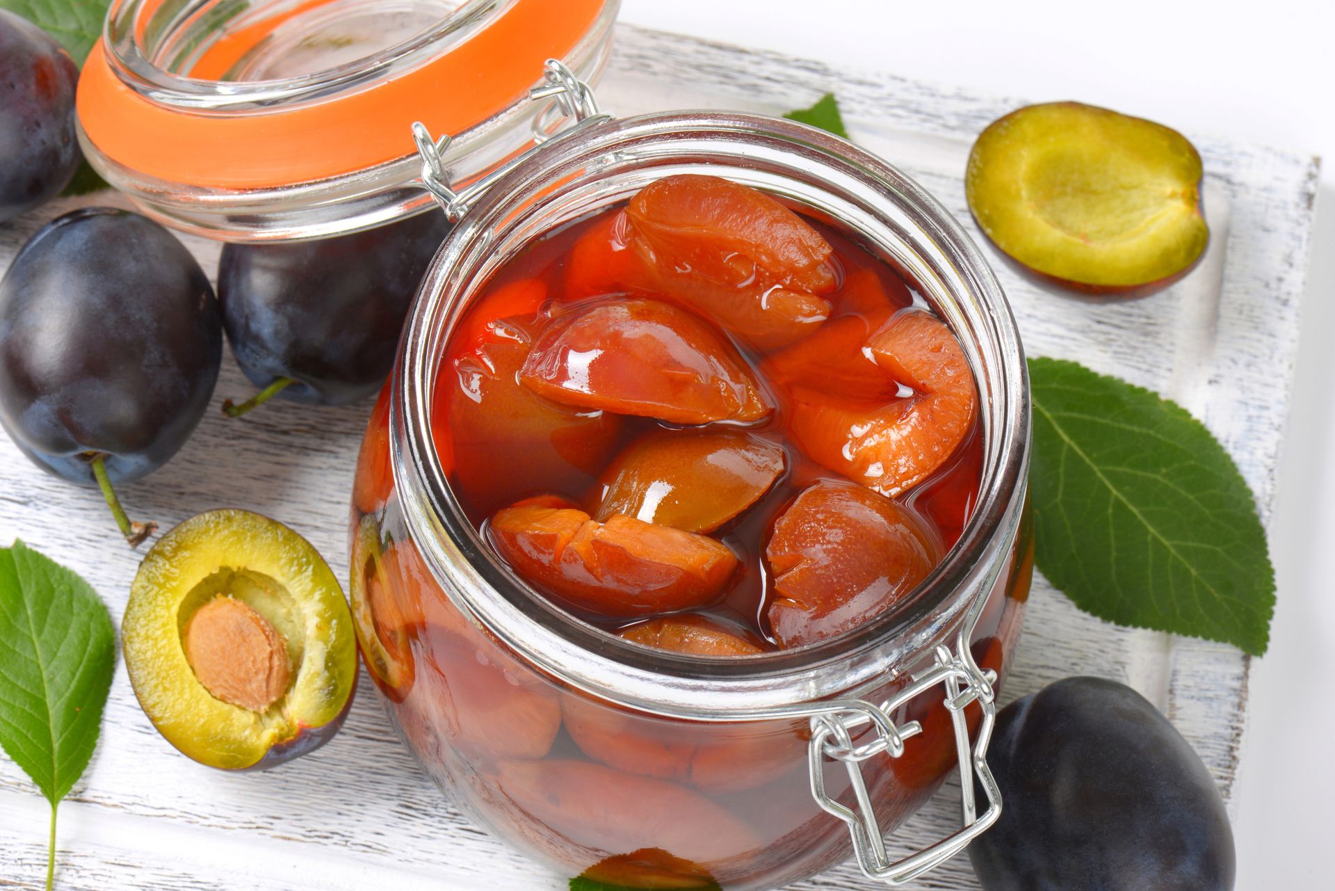 Do śliwek dorzucam garść przypraw. Nudny kompot zamienia się w pyszny napój