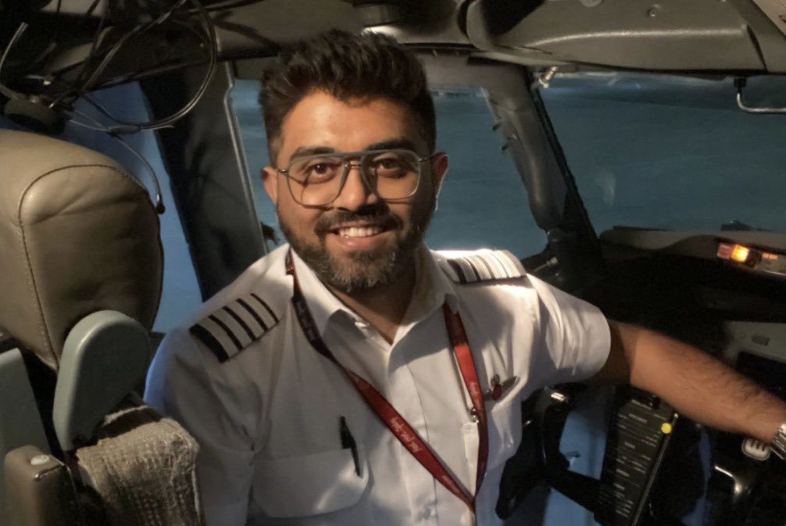 Odebrał stery napastnikowi. Pilot Flydubai uratował życie 174 pasażerów
