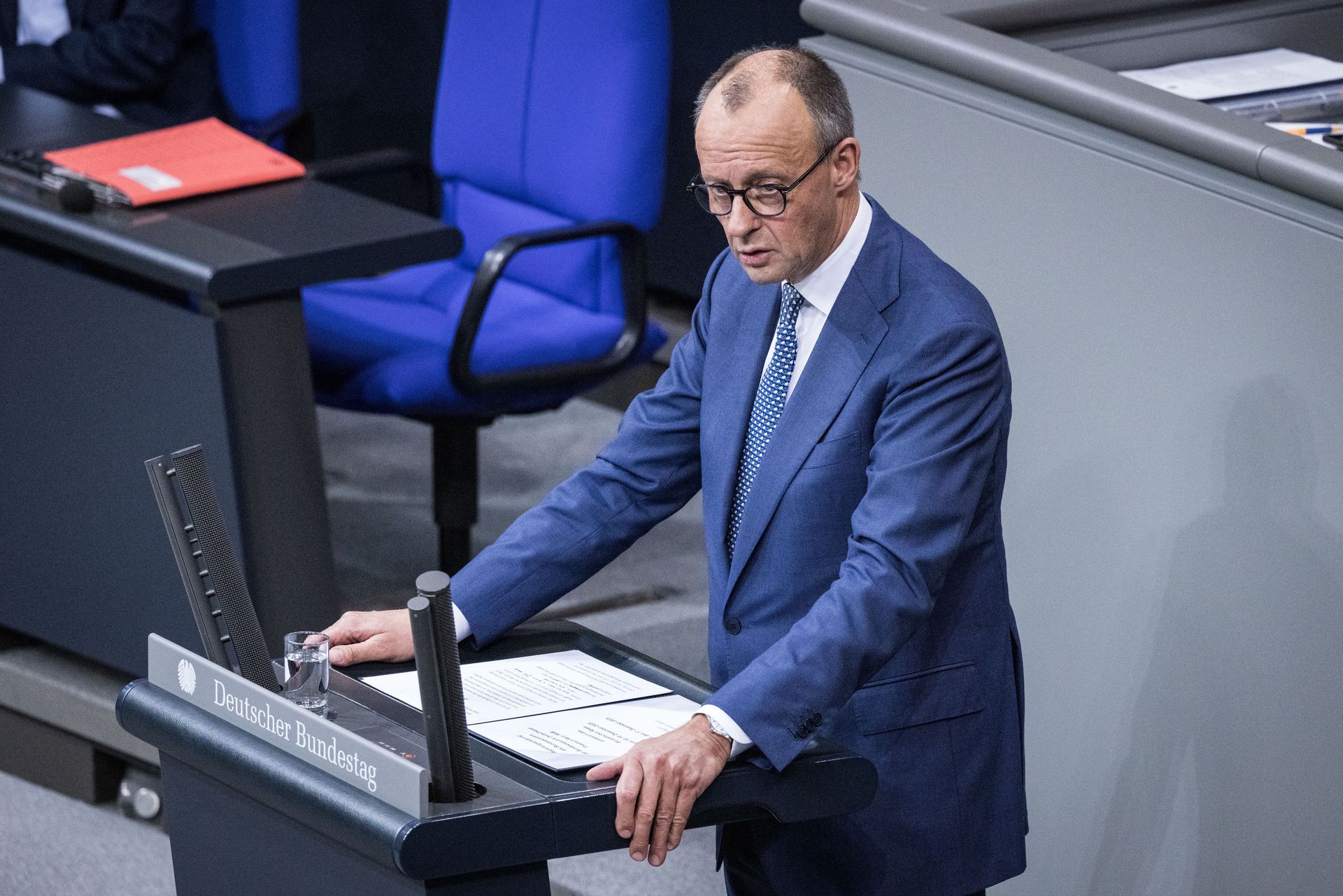 "Rosja już codziennie nas atakuje". Mocne słowa Merza w Bundestagu