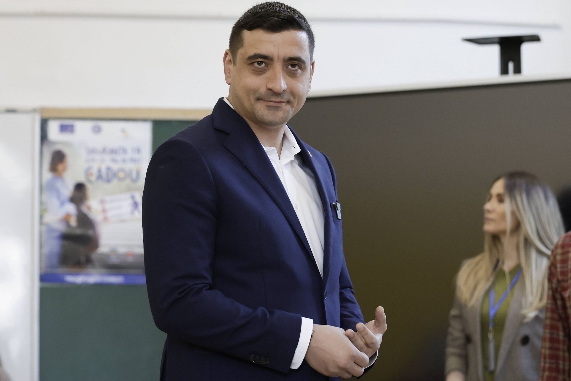 George Simion triumfuje w Rumunii. Co oznacza jego zwycięstwo?