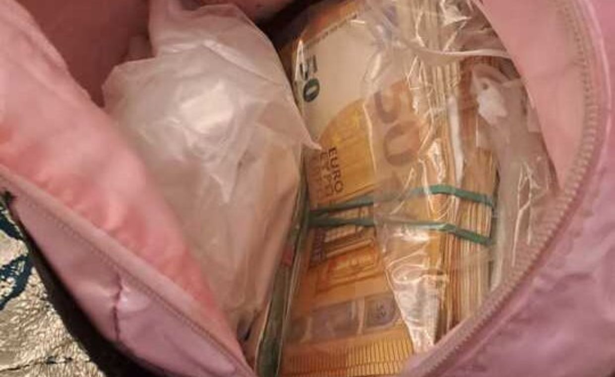 Fortuna na śmietniku w Warzymicach. Kobieta usłyszała zarzuty