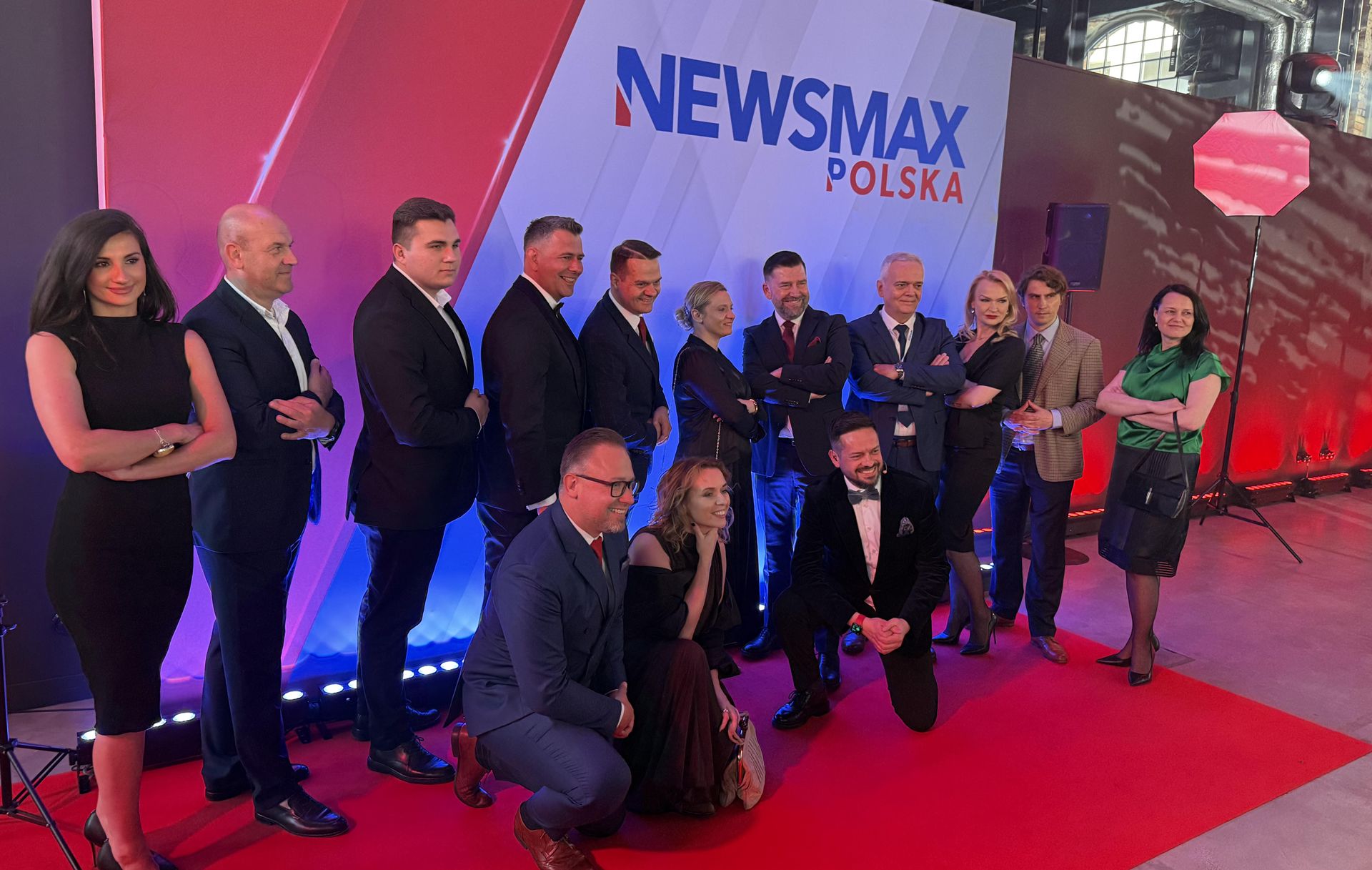 Rusza kanał Newsmax Polska. W zespole twarze znane z TVP i wPolsce24