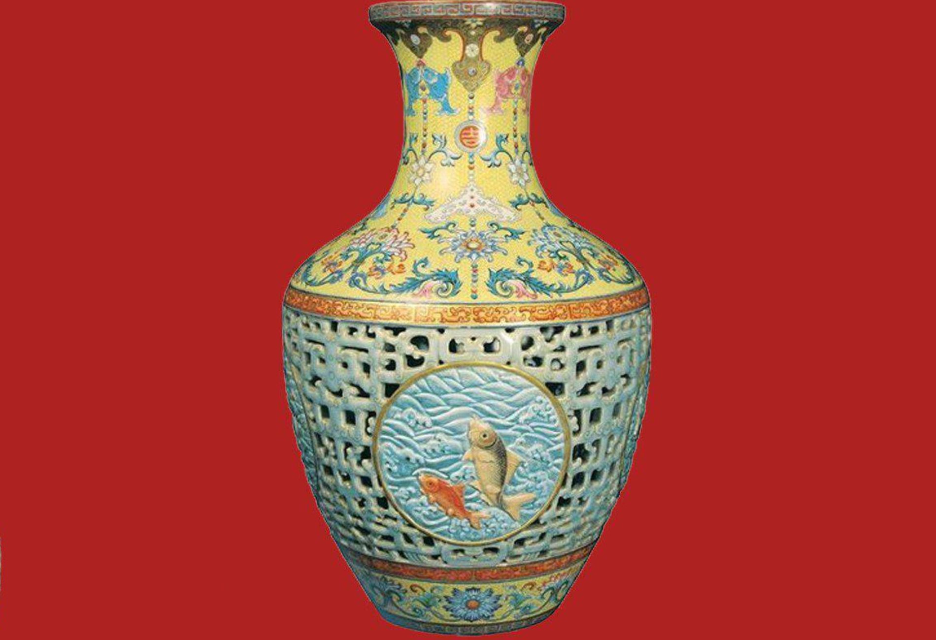 Kurzył się na regale. Był wart setki milionów