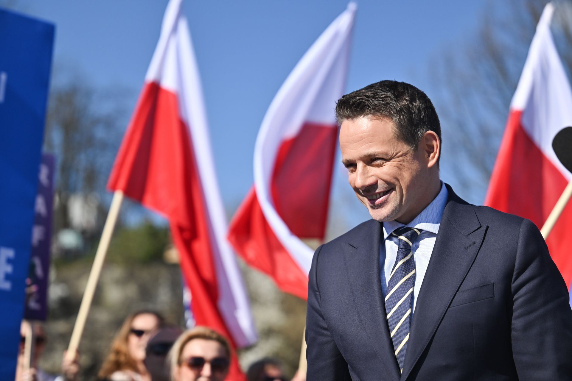 Radni dostali ulotki. Sztab Trzaskowskiego na tapecie
