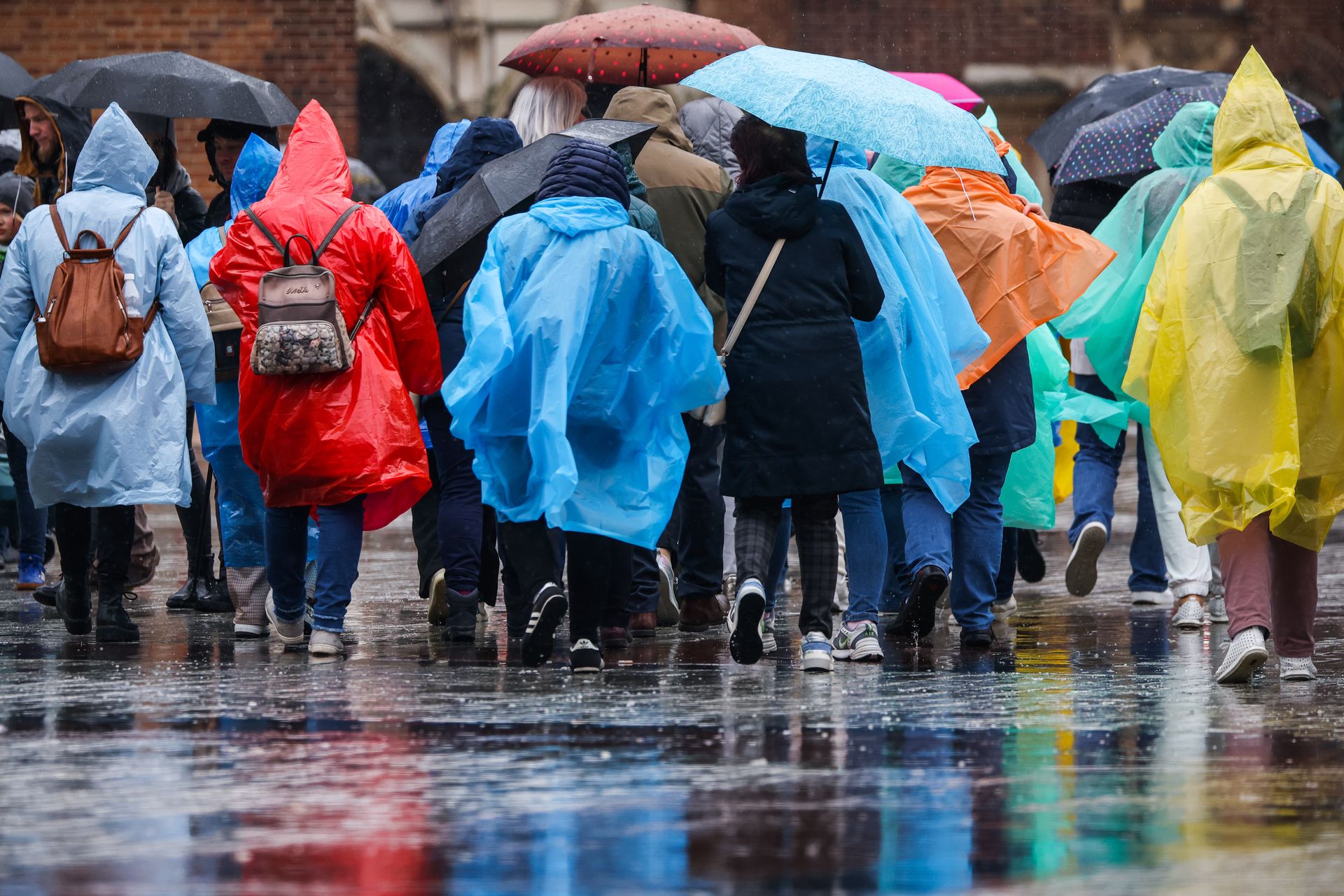 Załamanie pogody w Polsce. Nadchodzą burze i ulewy