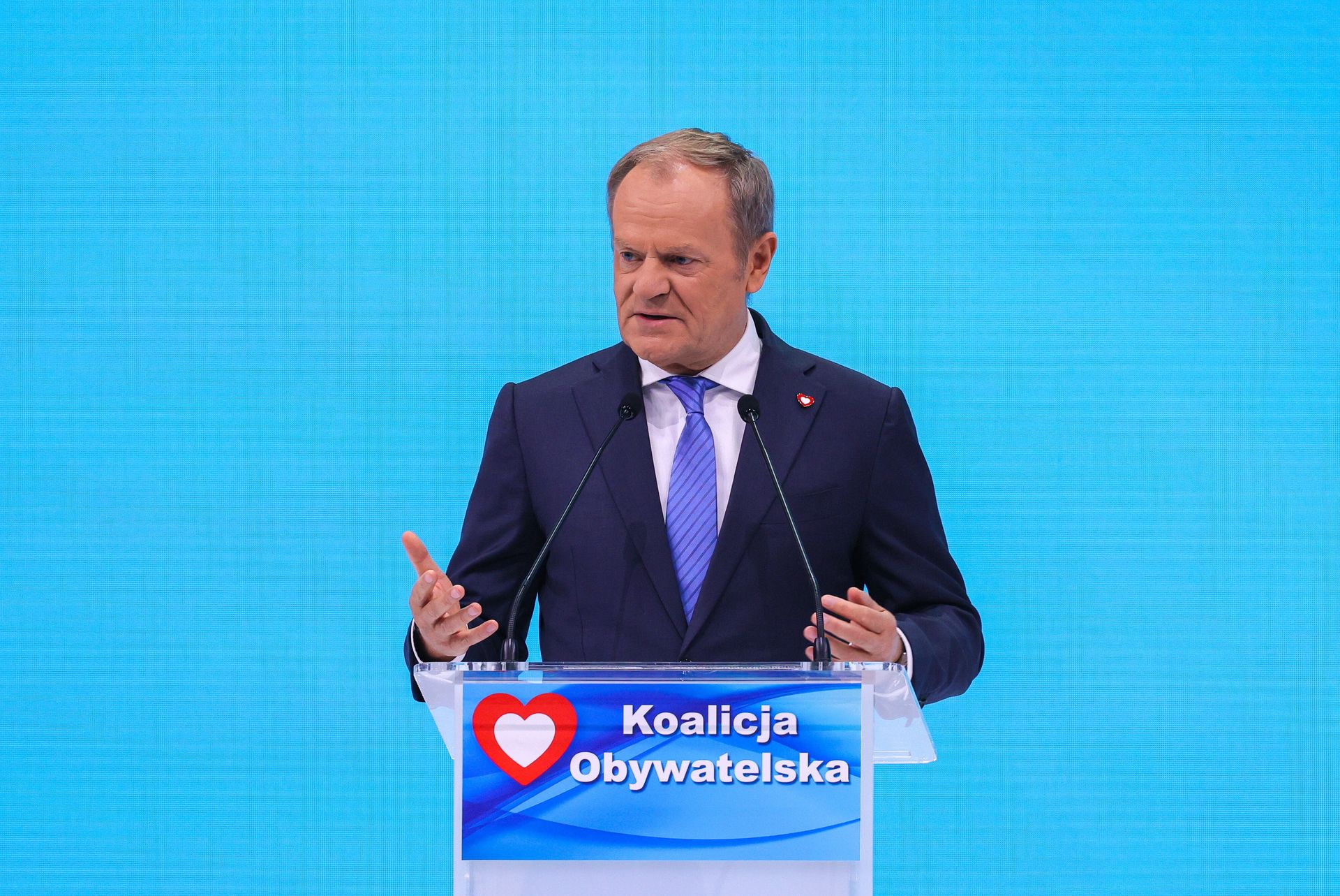 Republika pokazuje przemówienie Tuska. Mówi o "przepoczwarzaniu"