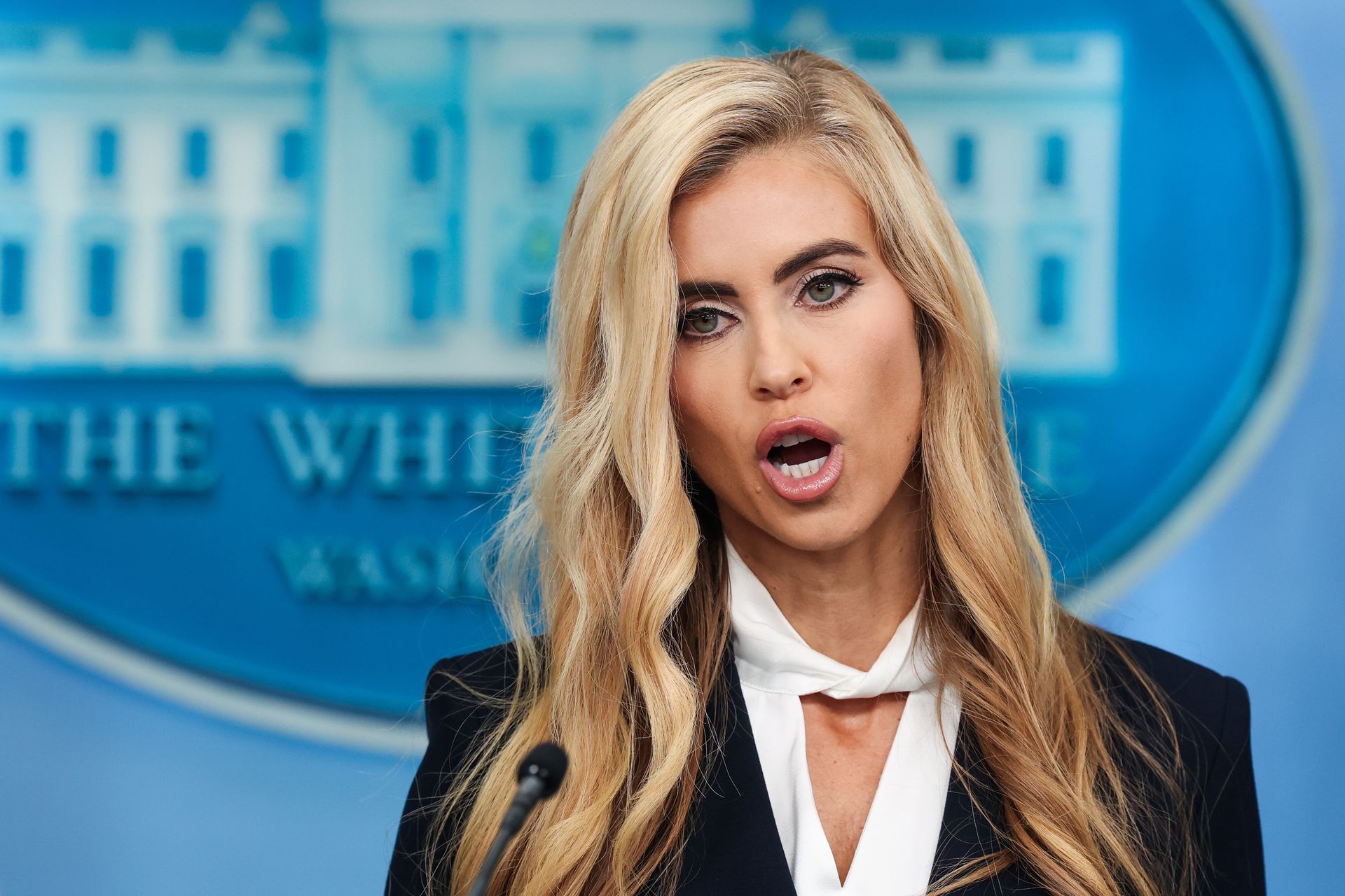 Wpadka nowej rzeczniczki Trumpa. Twierdzi, iż jest prawniczką. Jest jeden problem