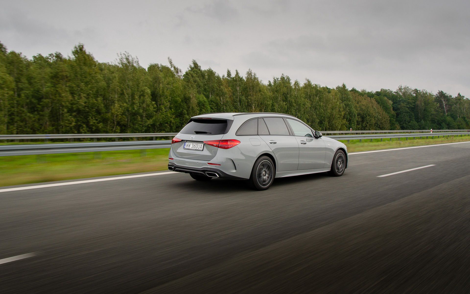 Test: Mercedes Klasy C 300 de Kombi - czy hybrydowy diesel ma sens?