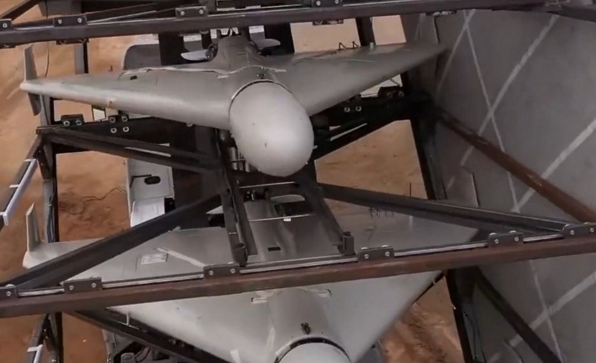 Testują drony za granicą. Używają do tego europejskich kart SIM