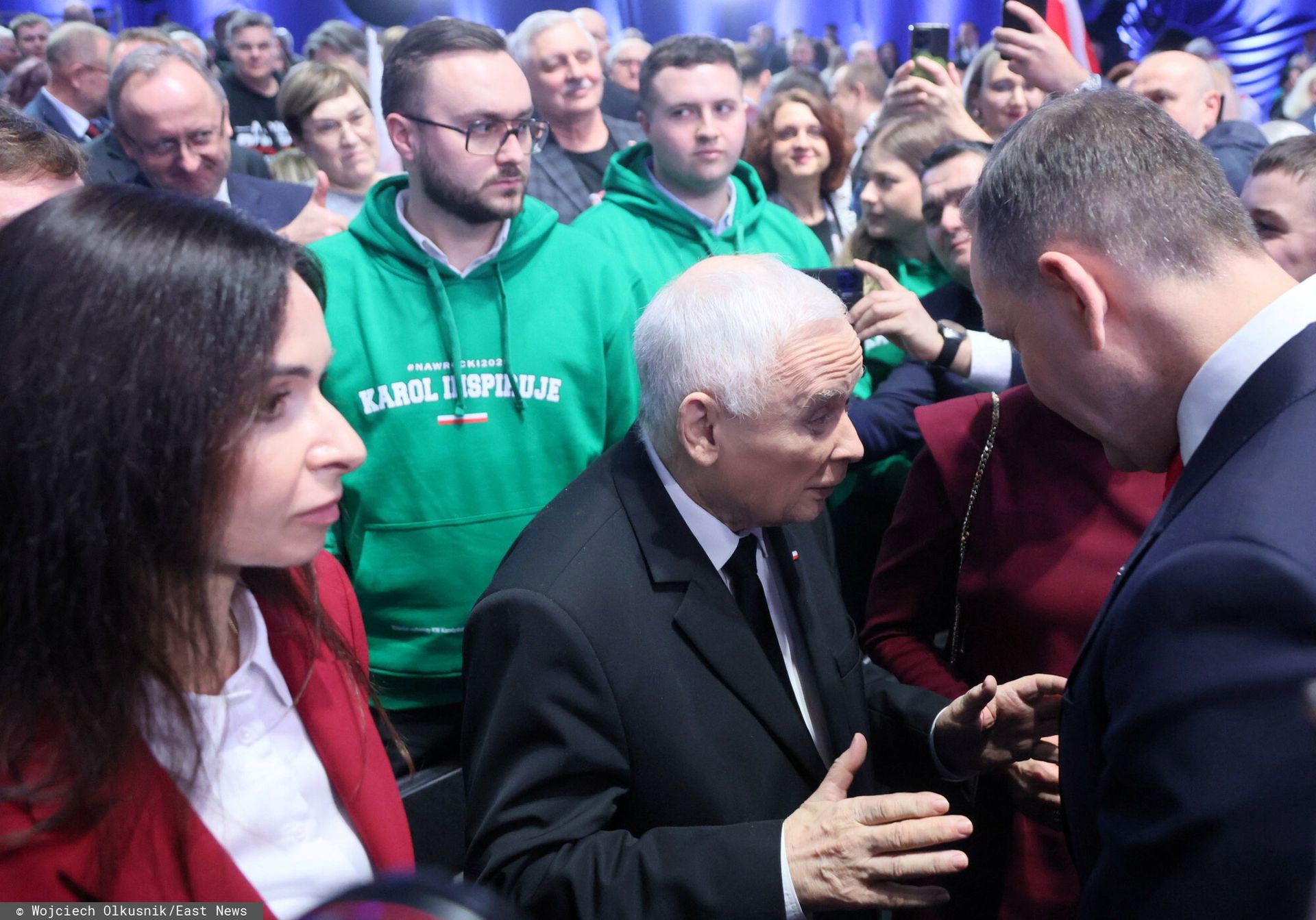 Sondaż: Nawrocki niezależny? Polacy mają wątpliwości