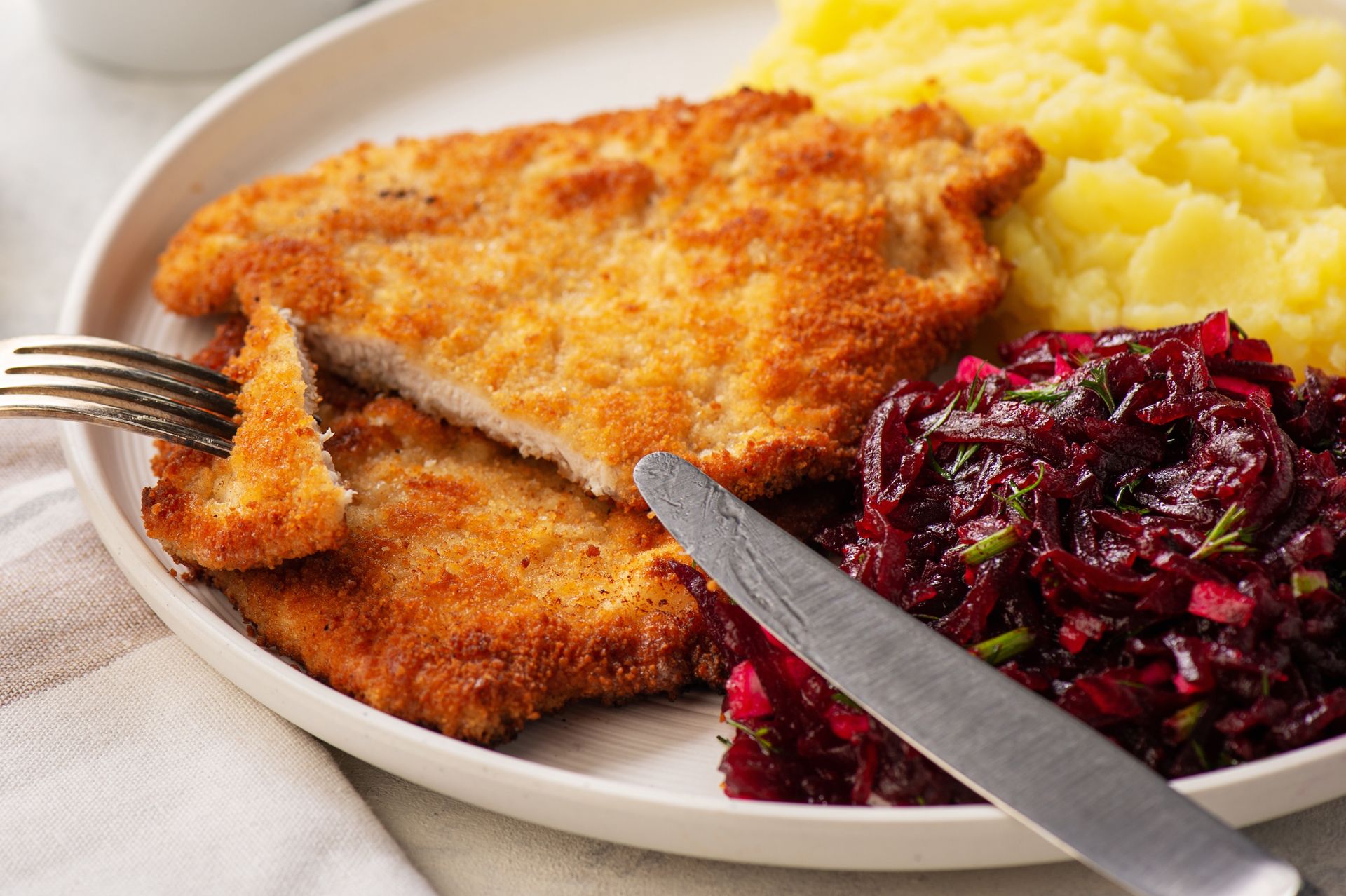 Smak i chrupkość panierki podbijam tym składnikiem. Moje kotlety nie mają sobie równych