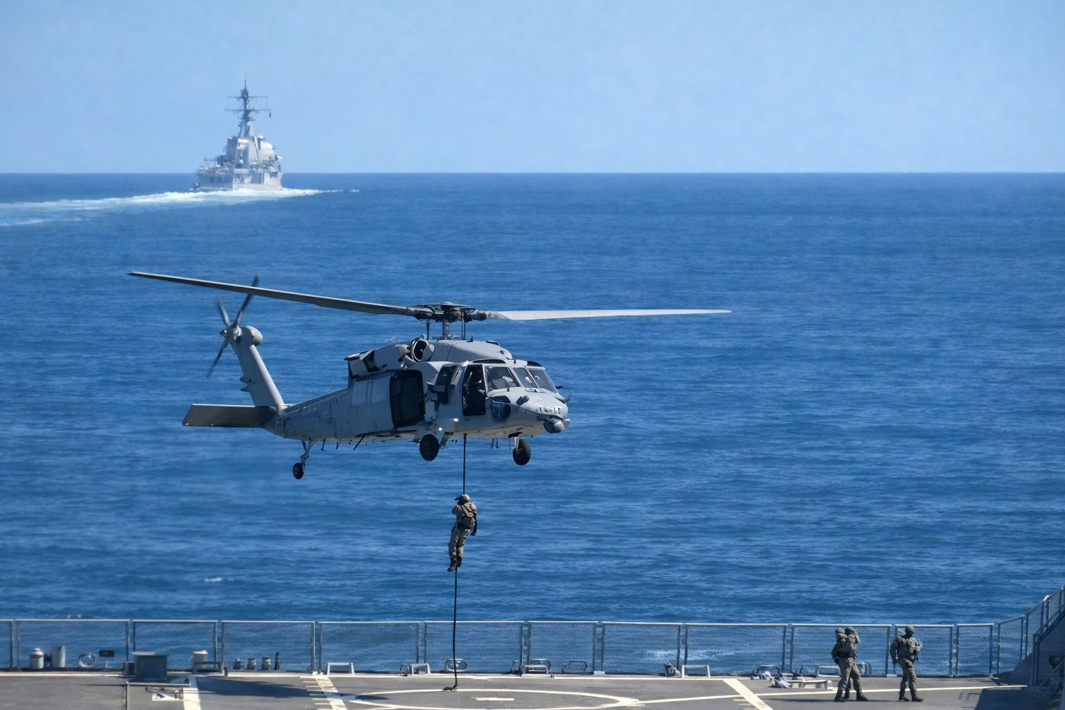 Abordaż na Atlantyku. Amerykanie weszli na tankowiec Bella 1