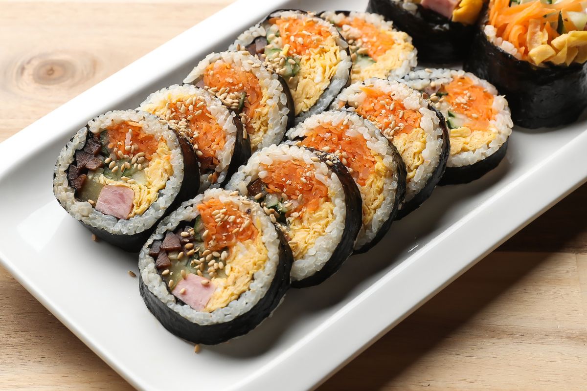 Zwijam jak sushi, ale nie dodaję ryby. Tak jedzą Koreańczycy
