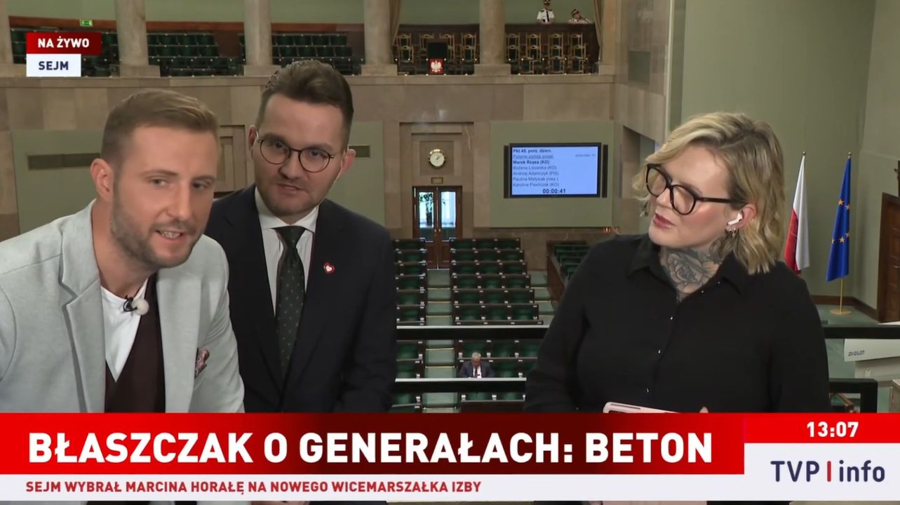 Miłosz Kłeczek wyprowadzony z sali parlamentarnej. Przerwał rozmowę w TVP Info